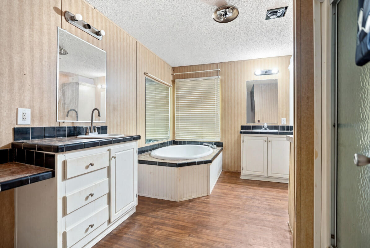 PIPERS LANDING - Residential