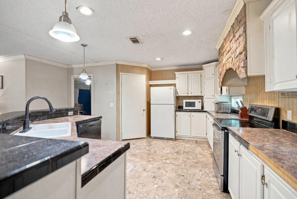 PIPERS LANDING - Residential