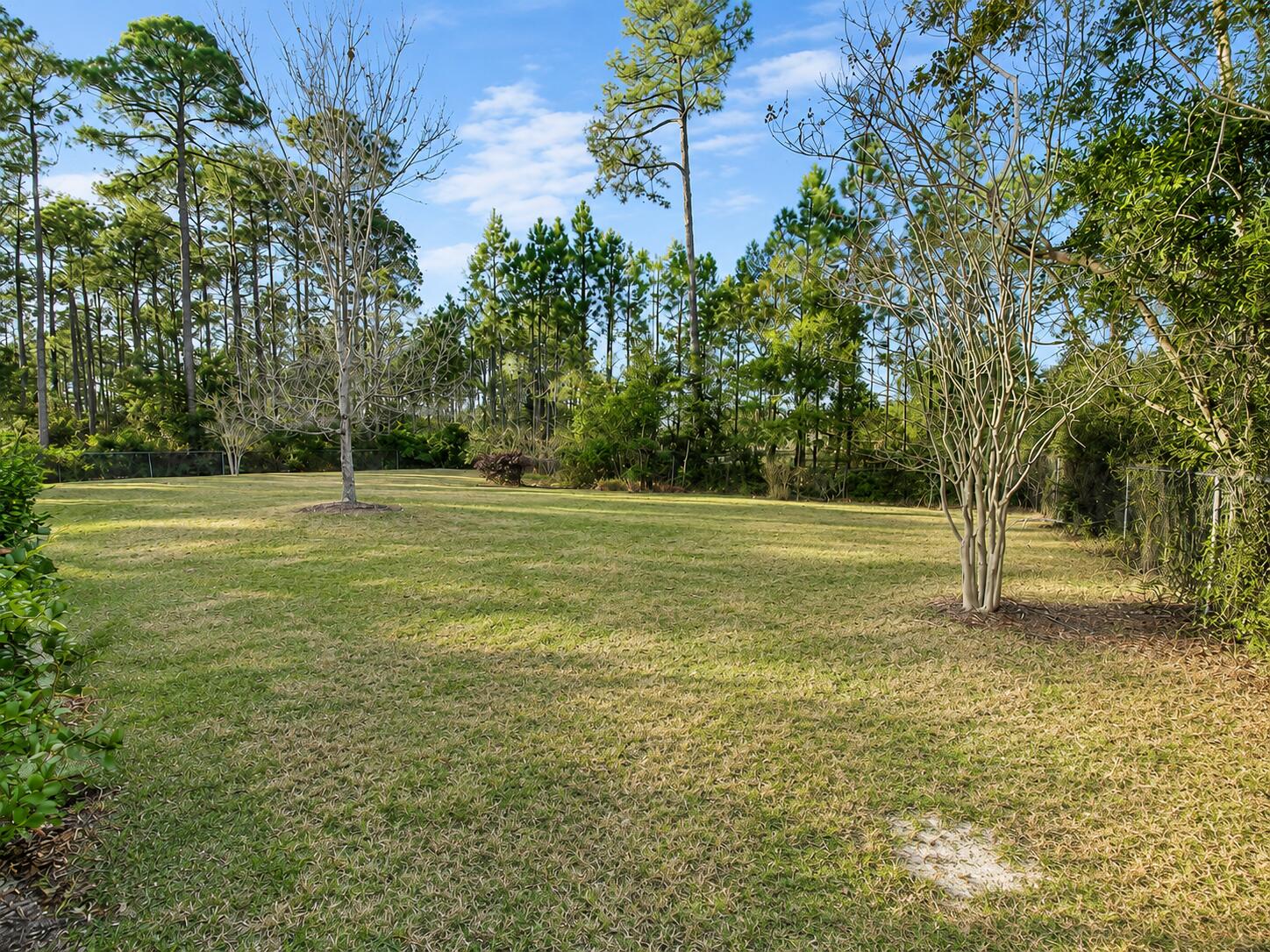 LAGRANGE SHORES - Residential