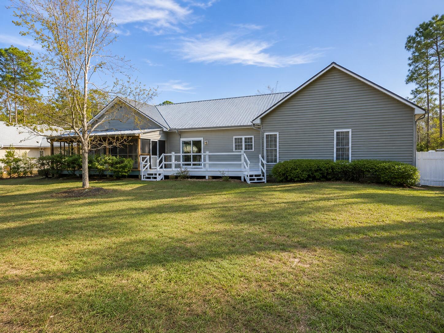 LAGRANGE SHORES - Residential