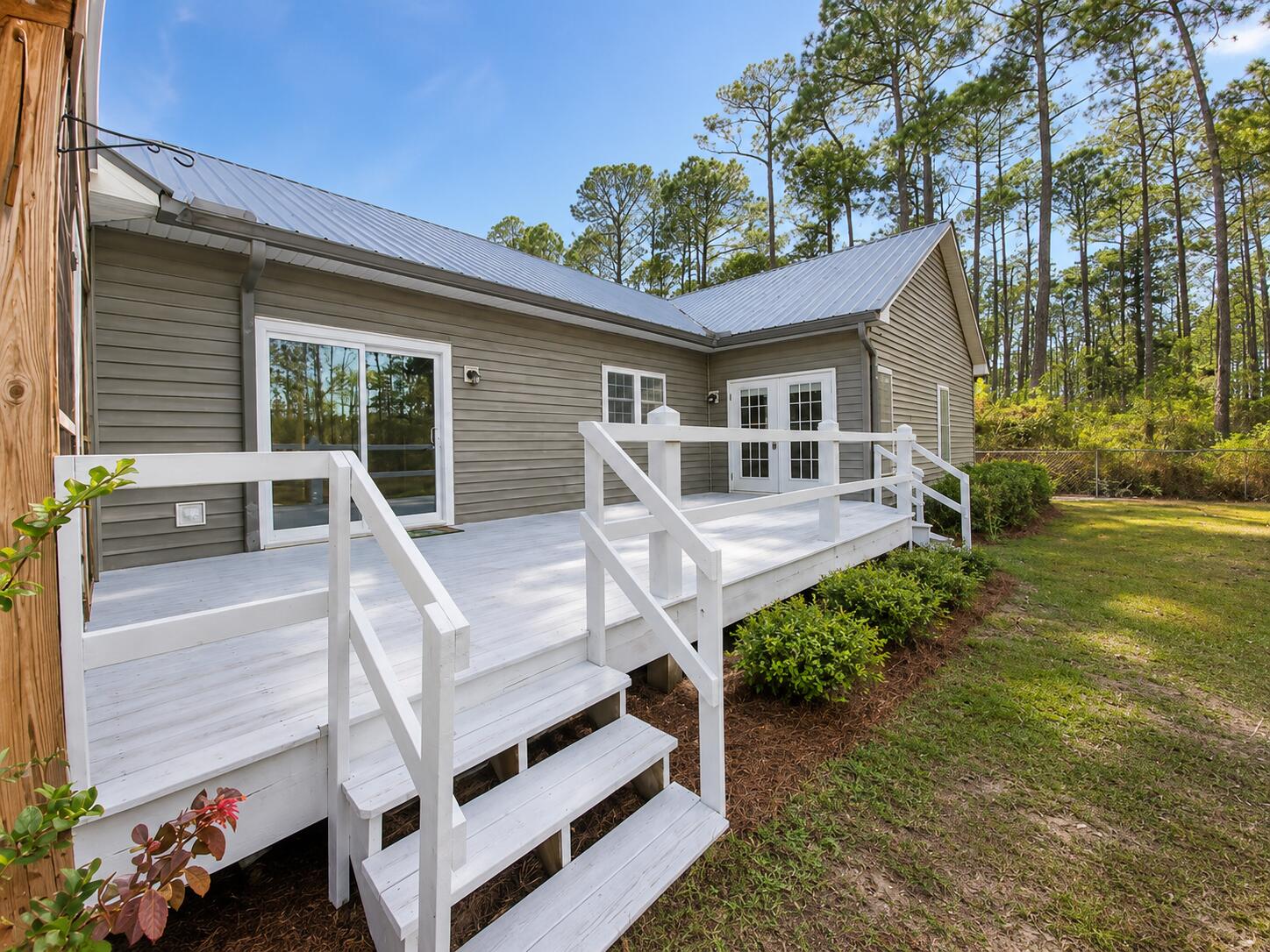 LAGRANGE SHORES - Residential
