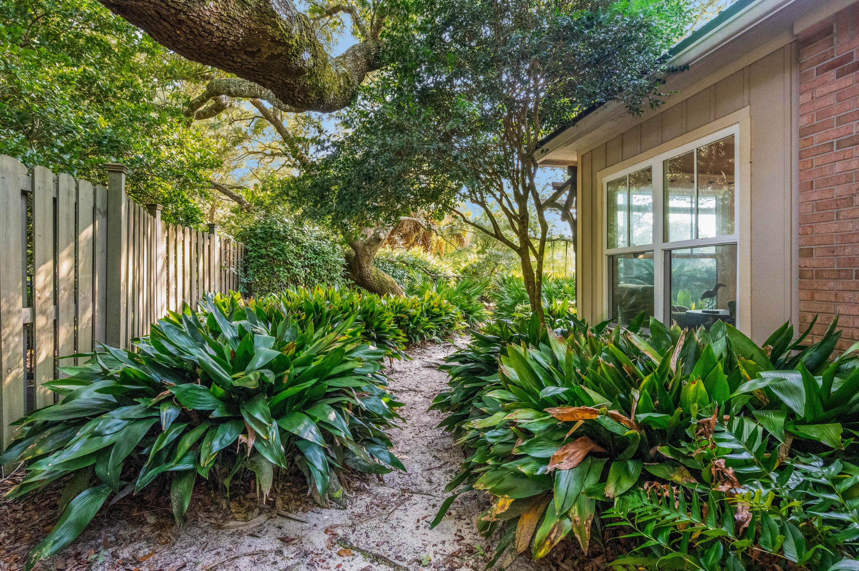 BLUEWATER BAY VILLAGE 1A - Residential