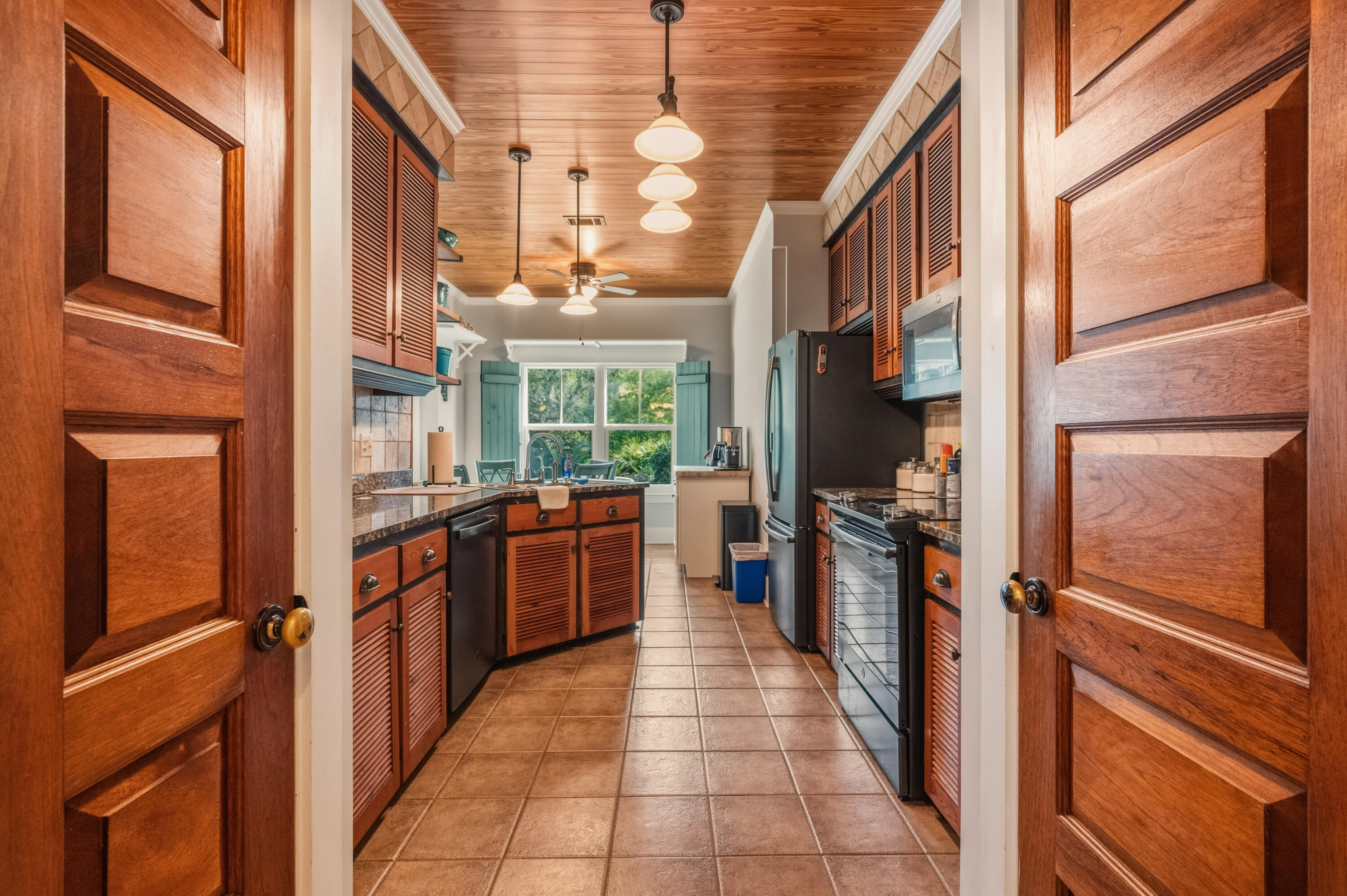 BLUEWATER BAY VILLAGE 1A - Residential