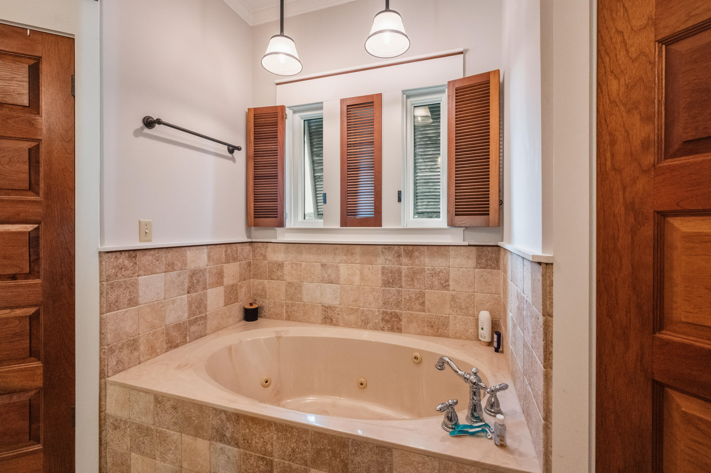 BLUEWATER BAY VILLAGE 1A - Residential