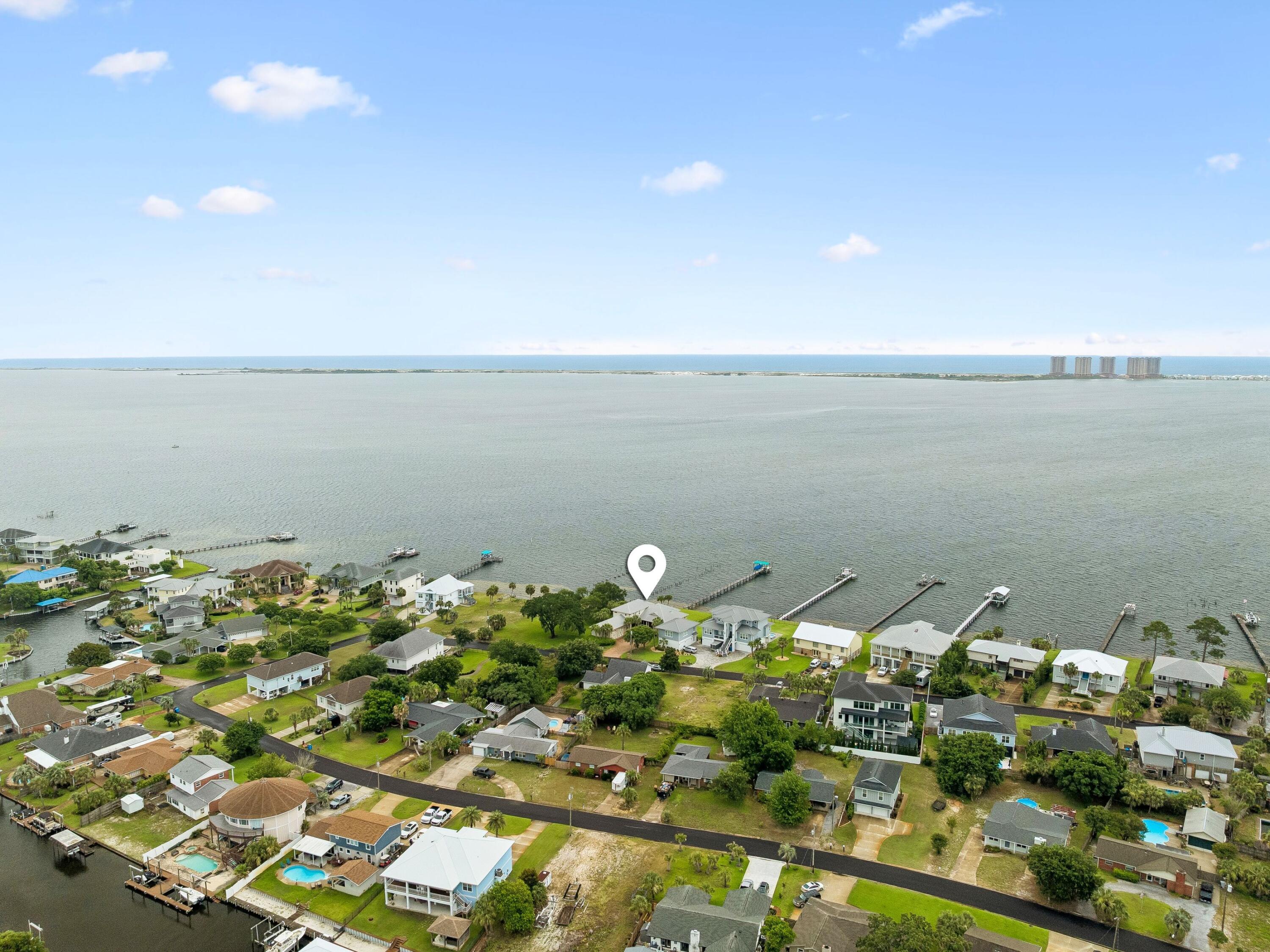 SANTA ROSA SHORES 1ST ADDN - Residential