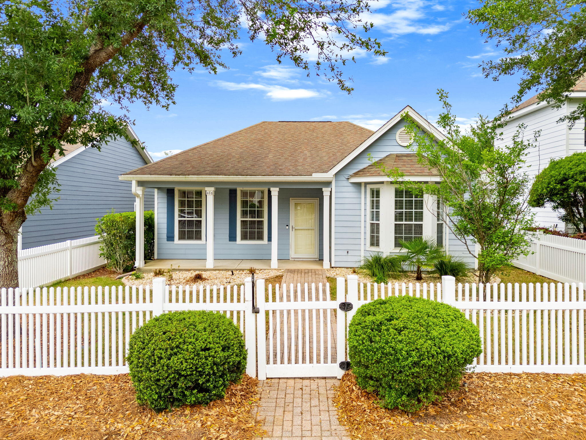 HAMMOCK BAY - Residential Lease