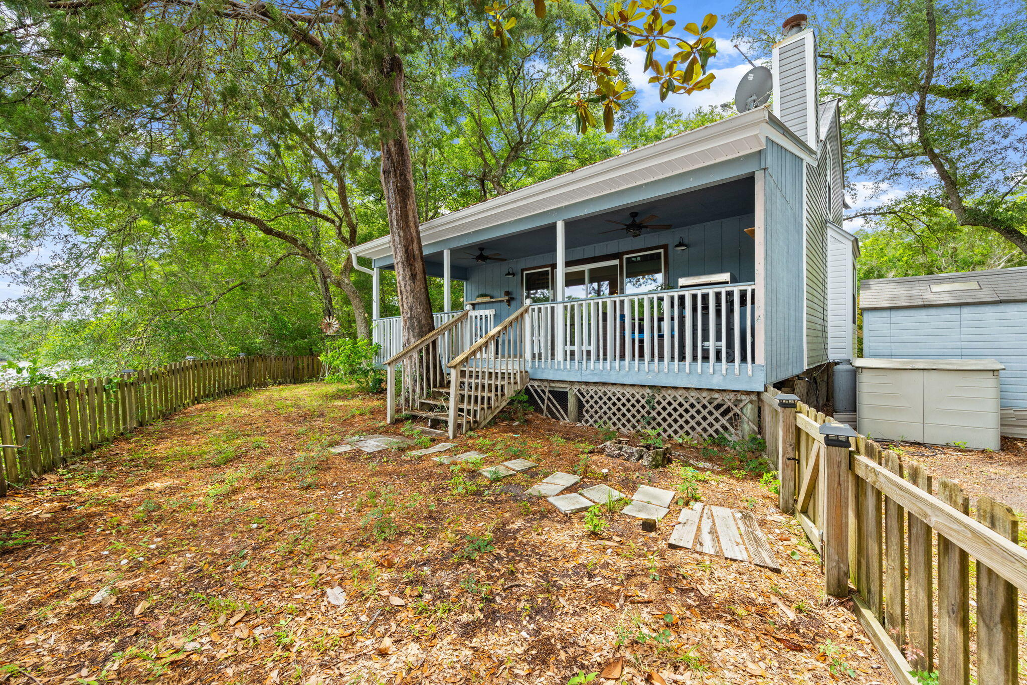 NO RECORDED SUBDIVISION - Residential