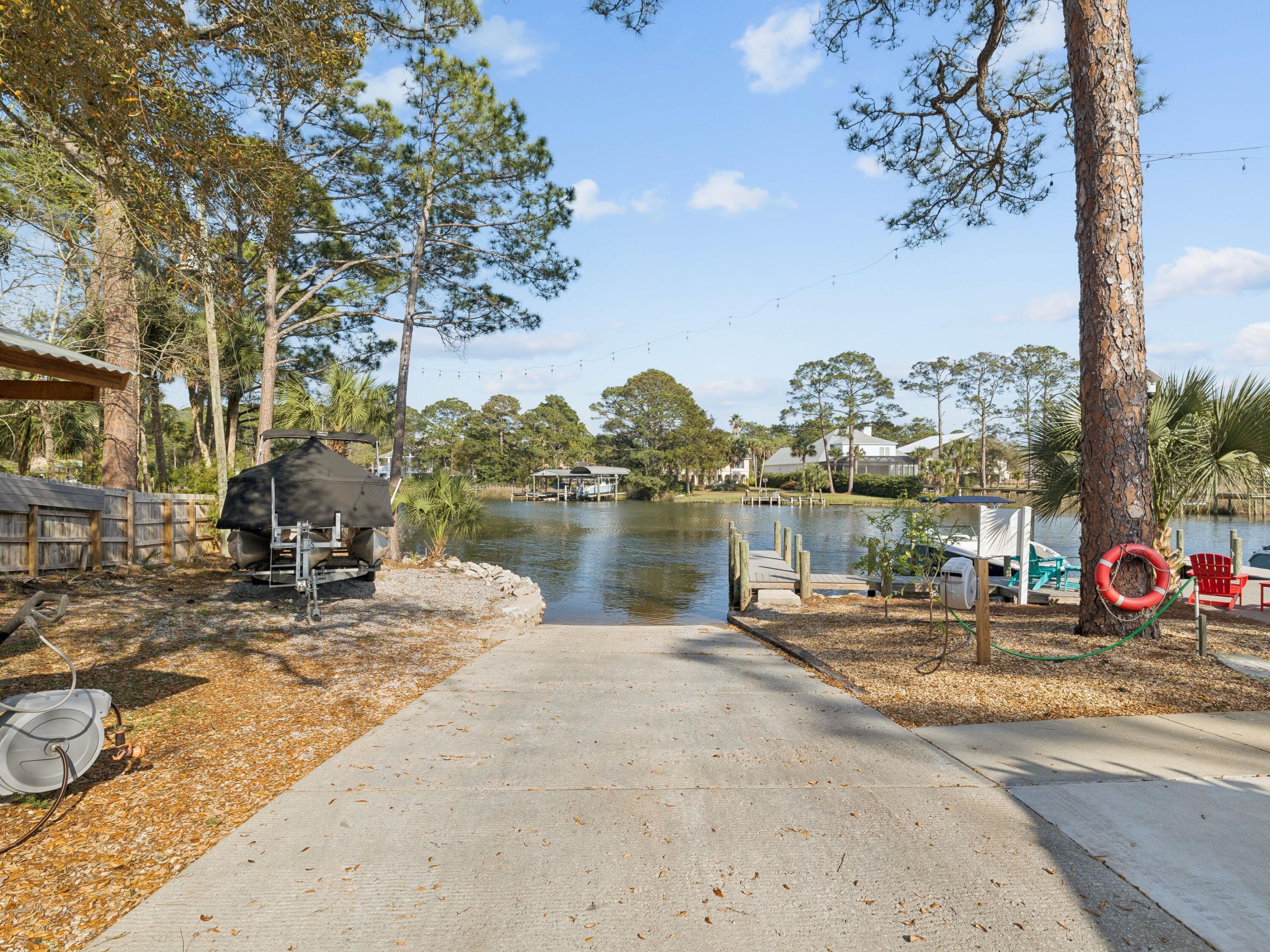 CARSON OAKS - Residential