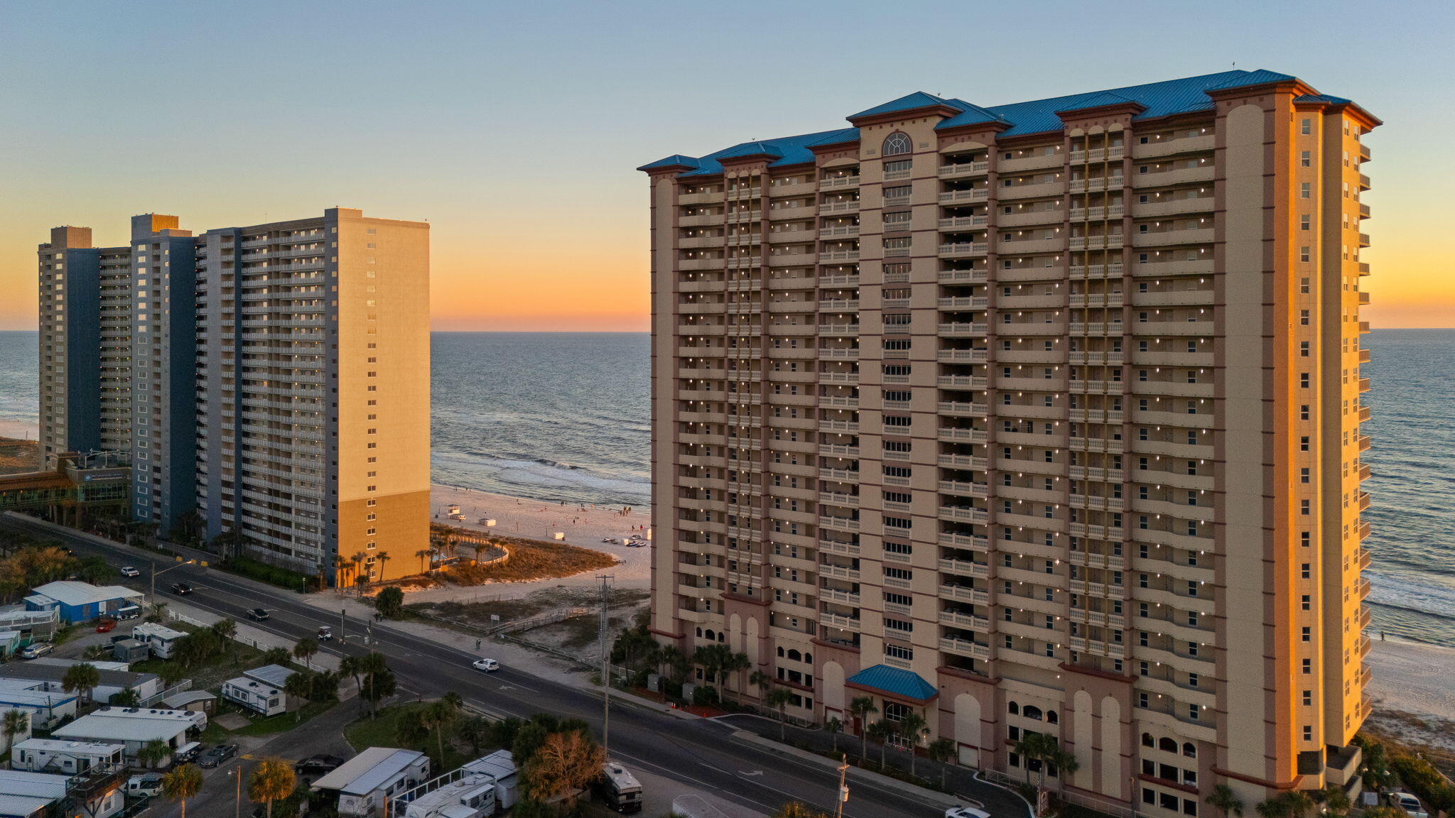 SUNRISE BEACH - Residential