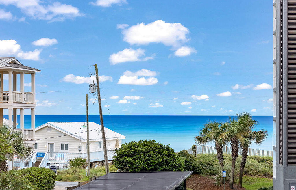 MAINSAIL CONDO PH 3 - Residential
