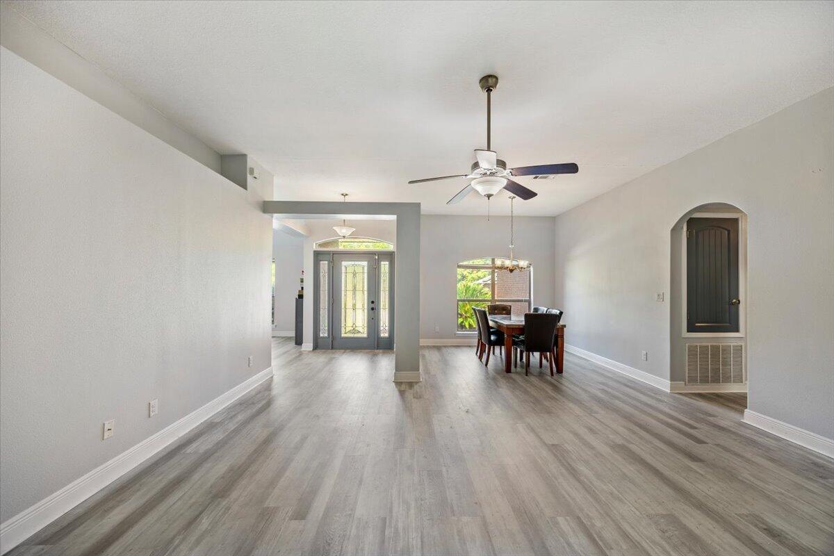 ROBIN'S RIDGE - Residential