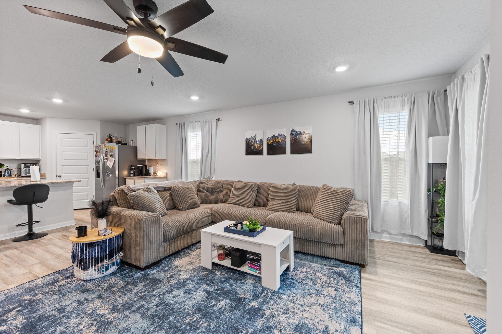 PLANTATION WOODS - Residential Lease