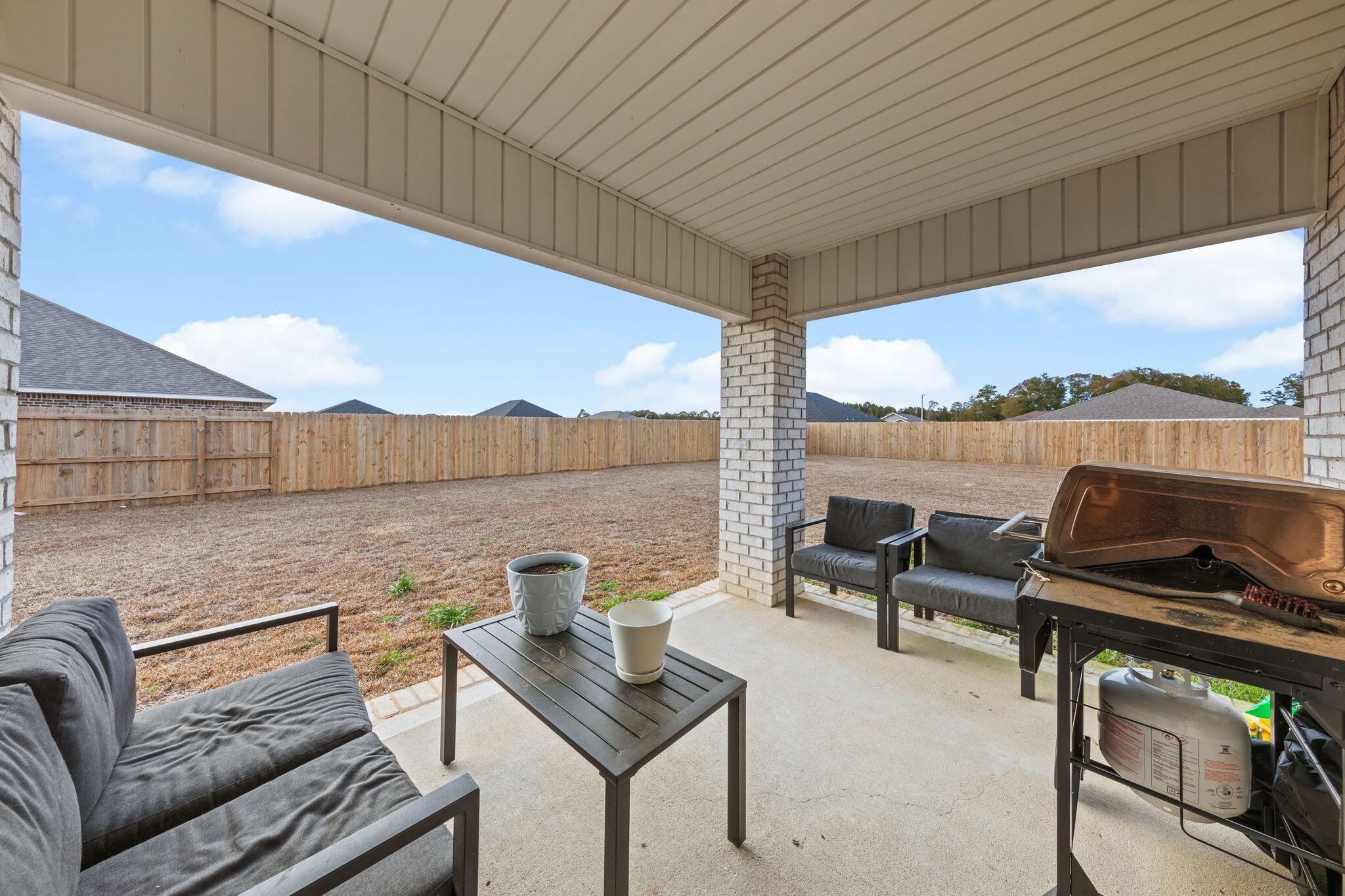 PLANTATION WOODS - Residential Lease