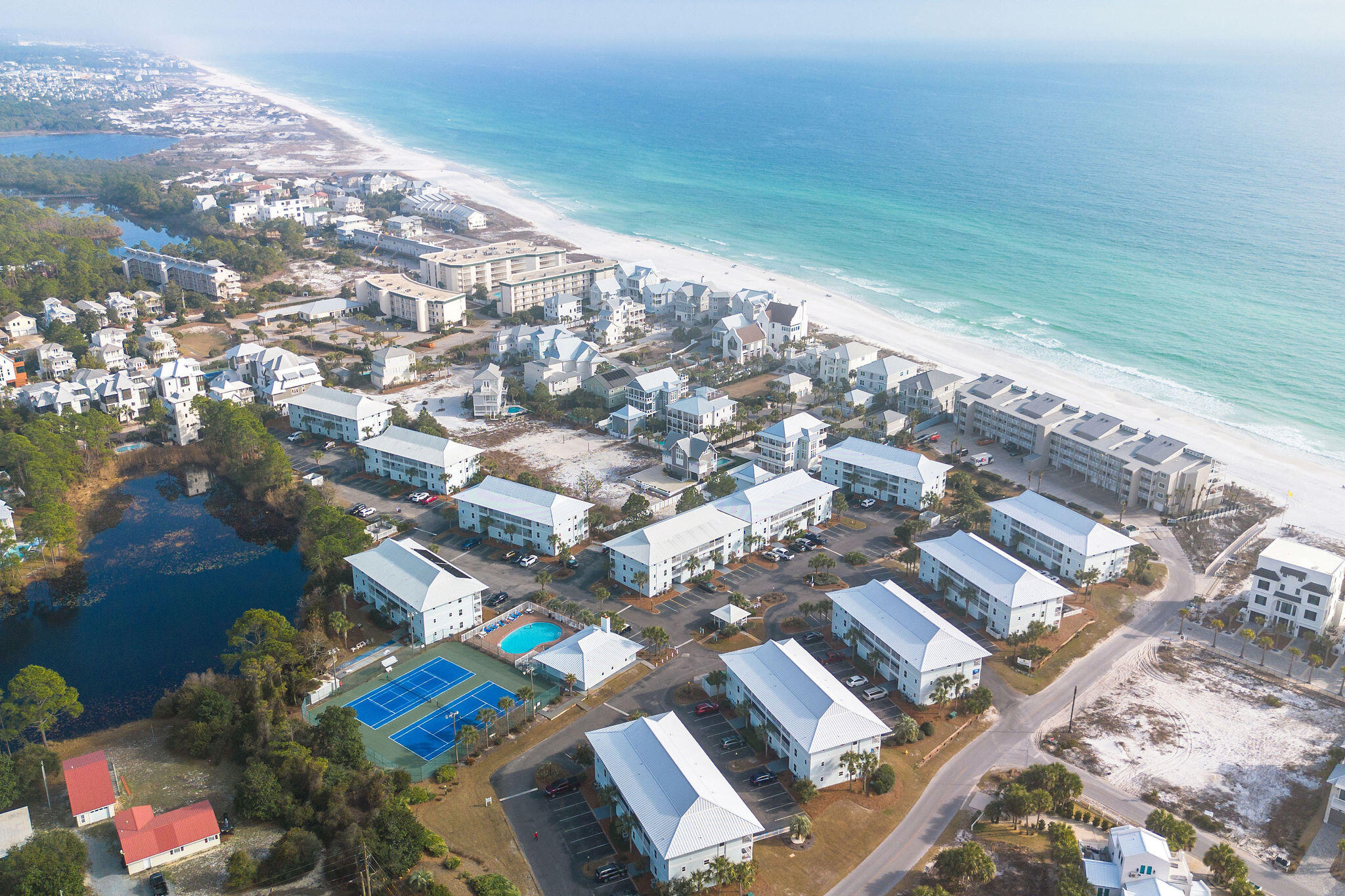 BEACHSIDE VILLAS CONDO - Residential