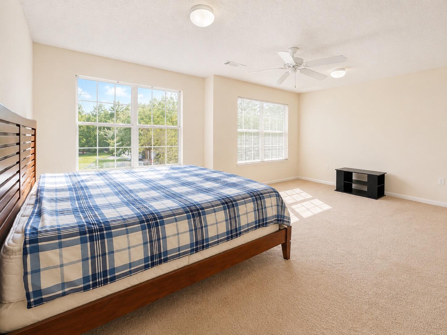 ROLLING PINES - Residential