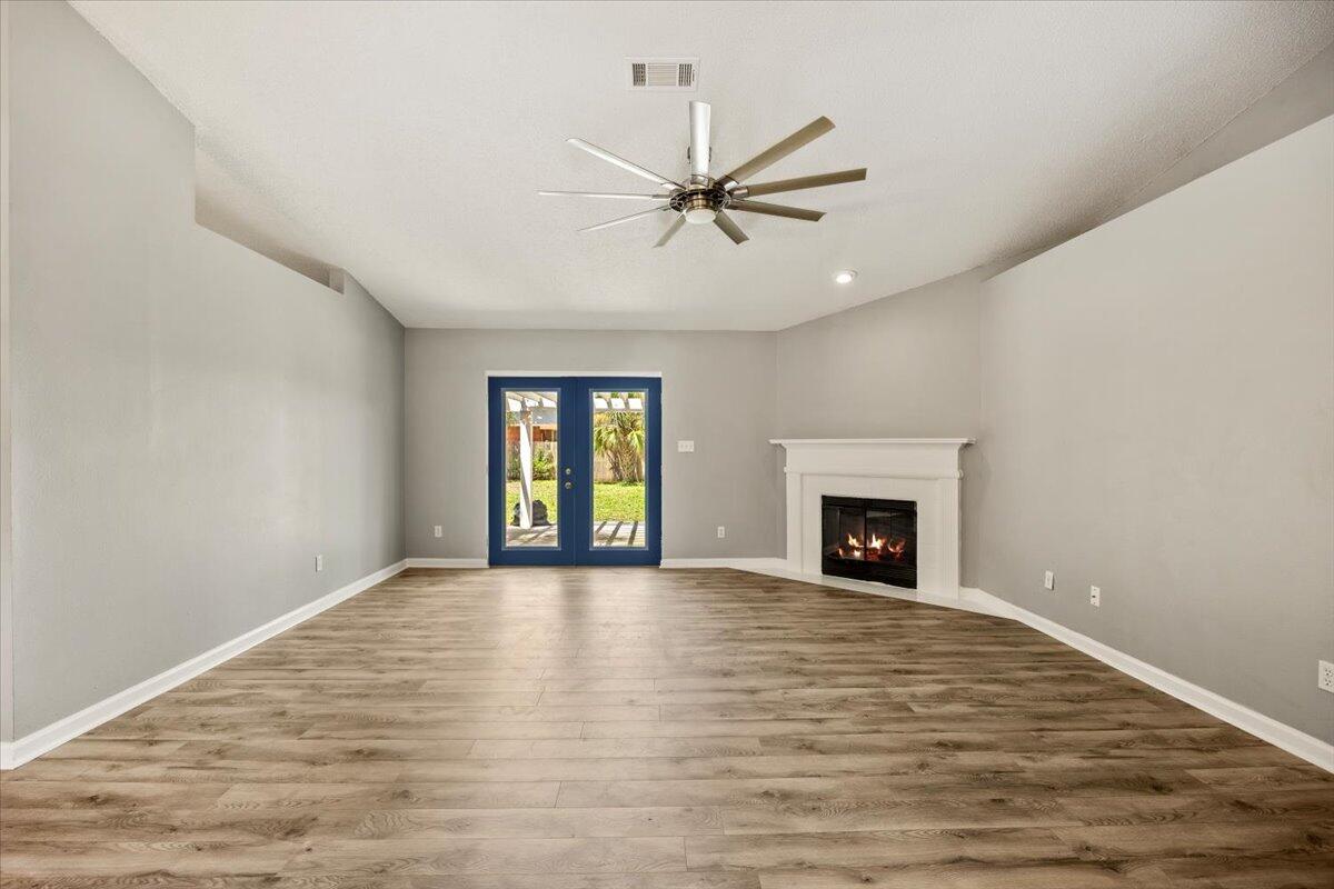 MOSSY OAKS - Residential