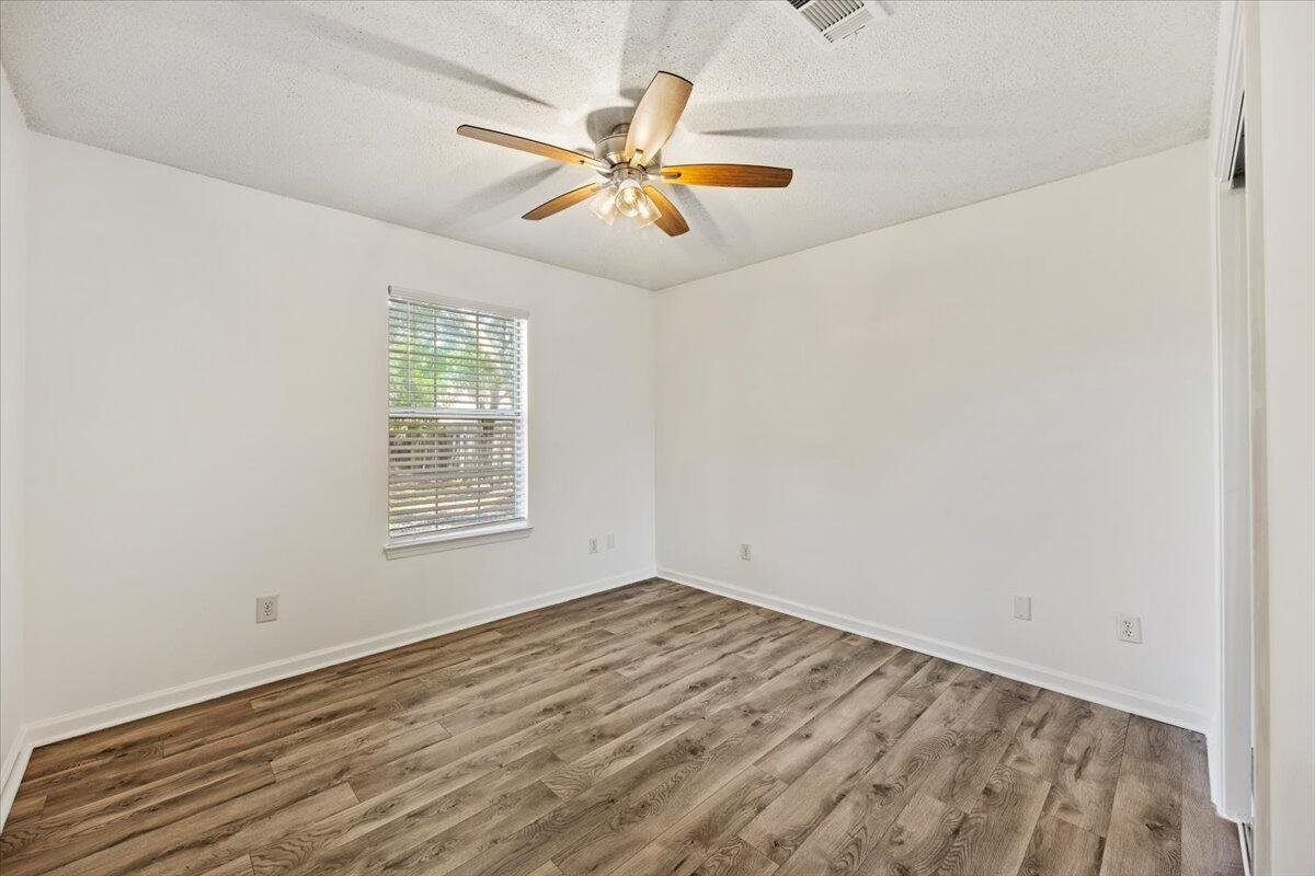 MOSSY OAKS - Residential