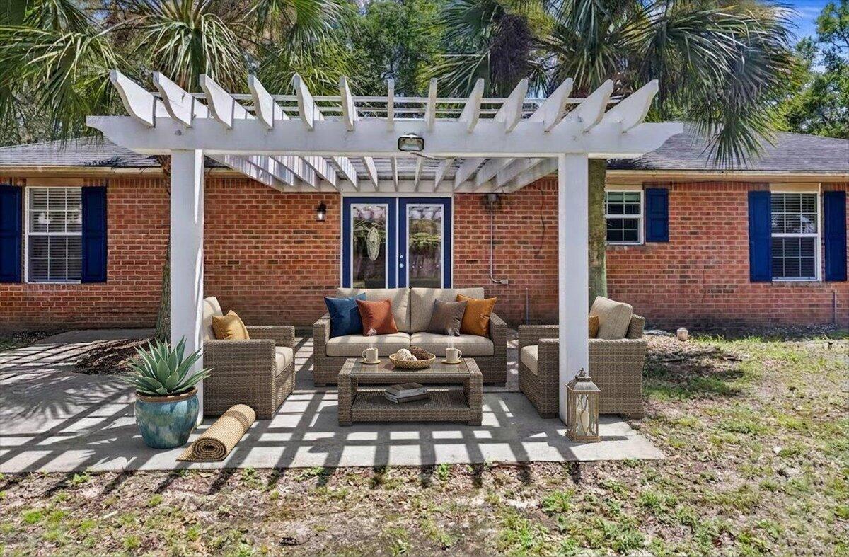 MOSSY OAKS - Residential