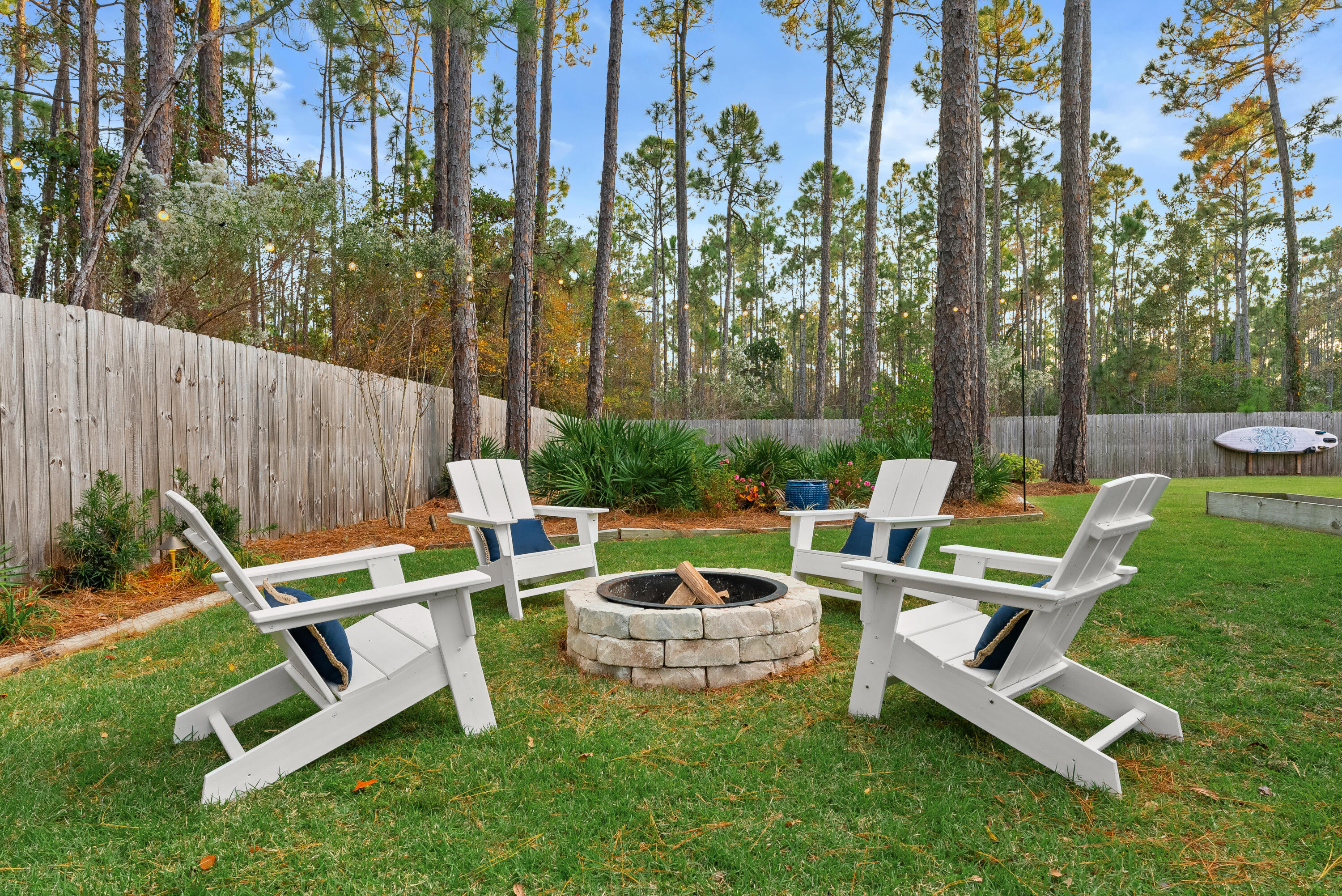 WHISPERING PINES - Residential