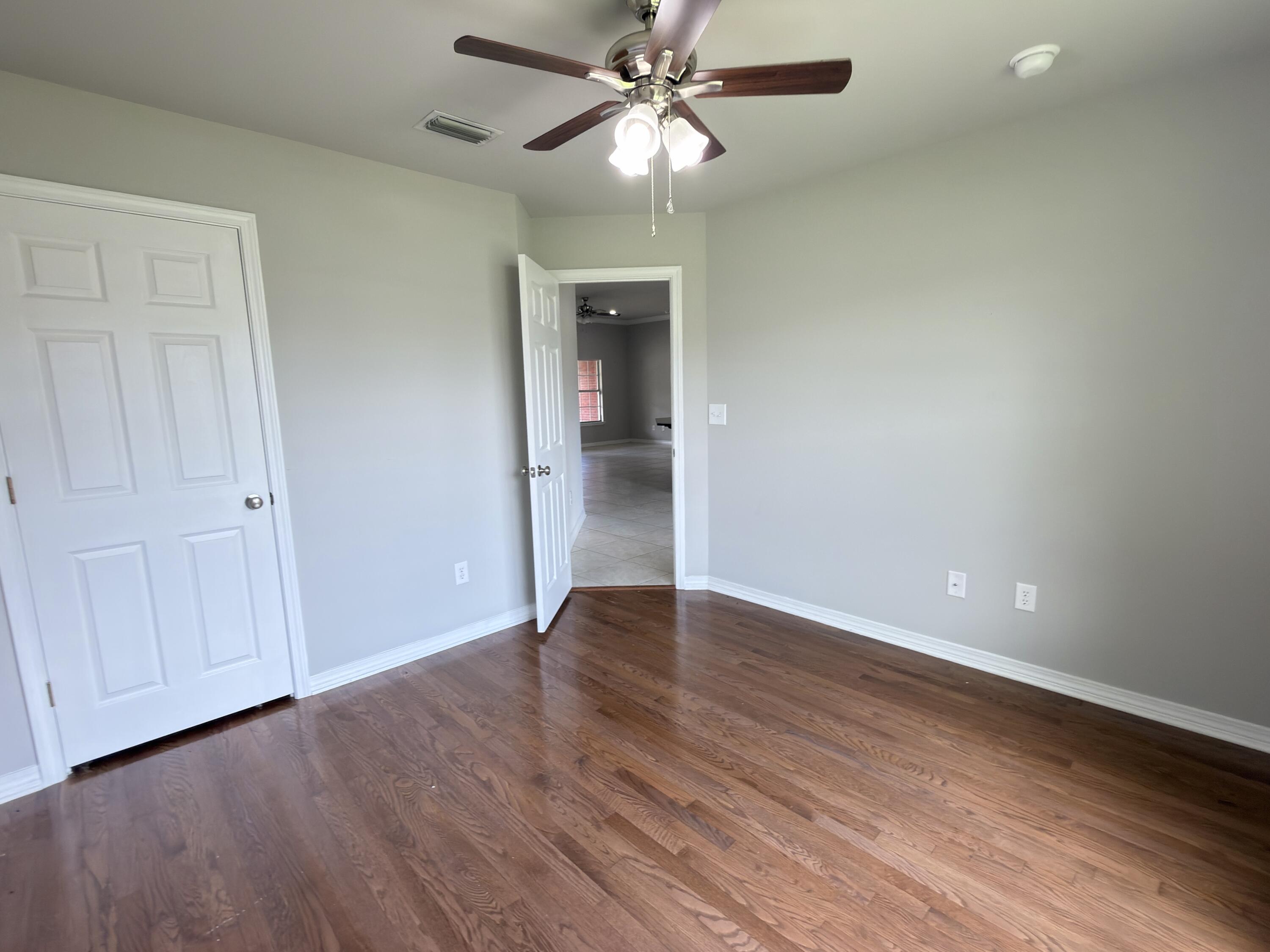 SEASHORE VILLAGE - Residential