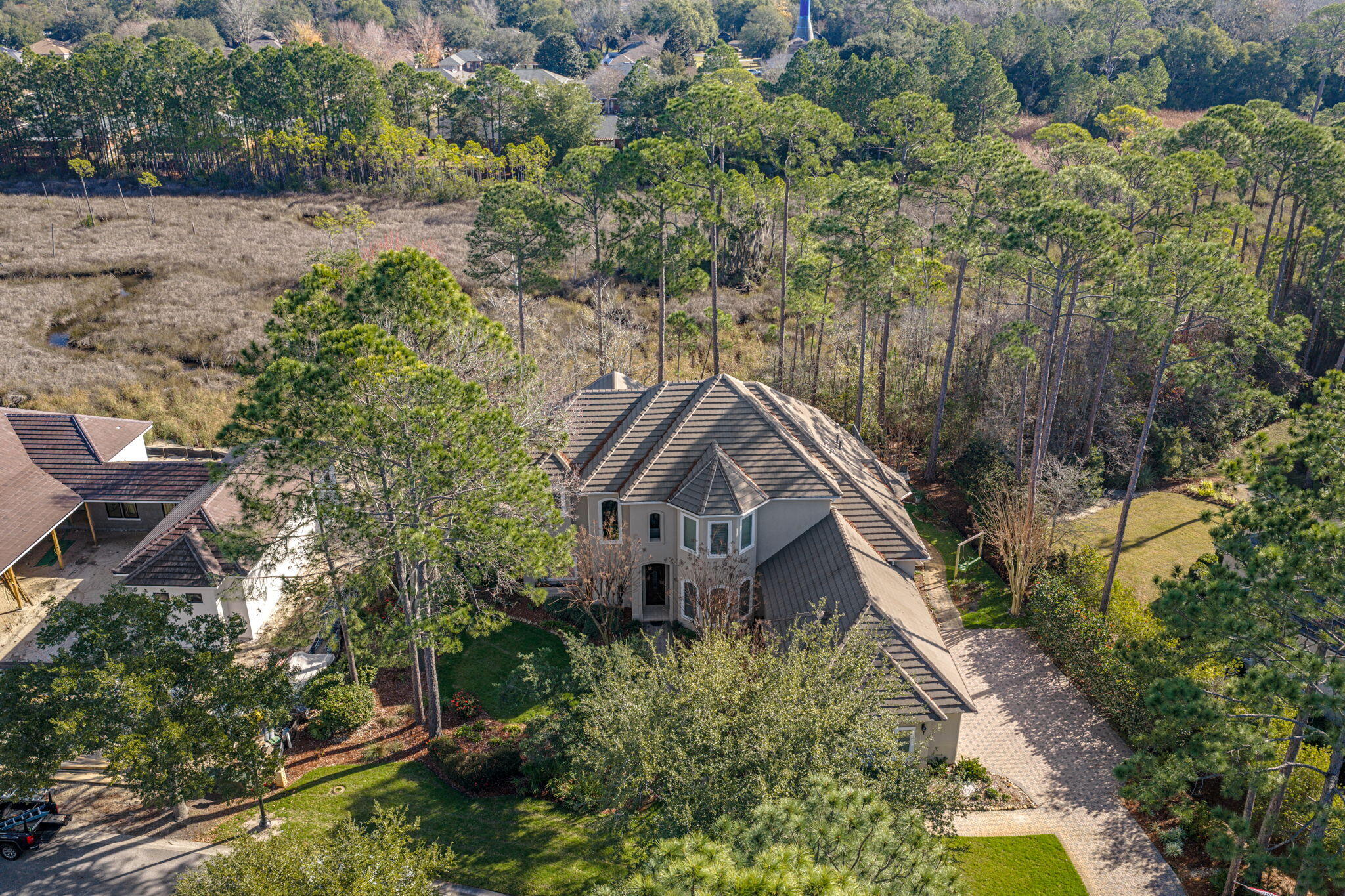 BURNT PINE - Residential