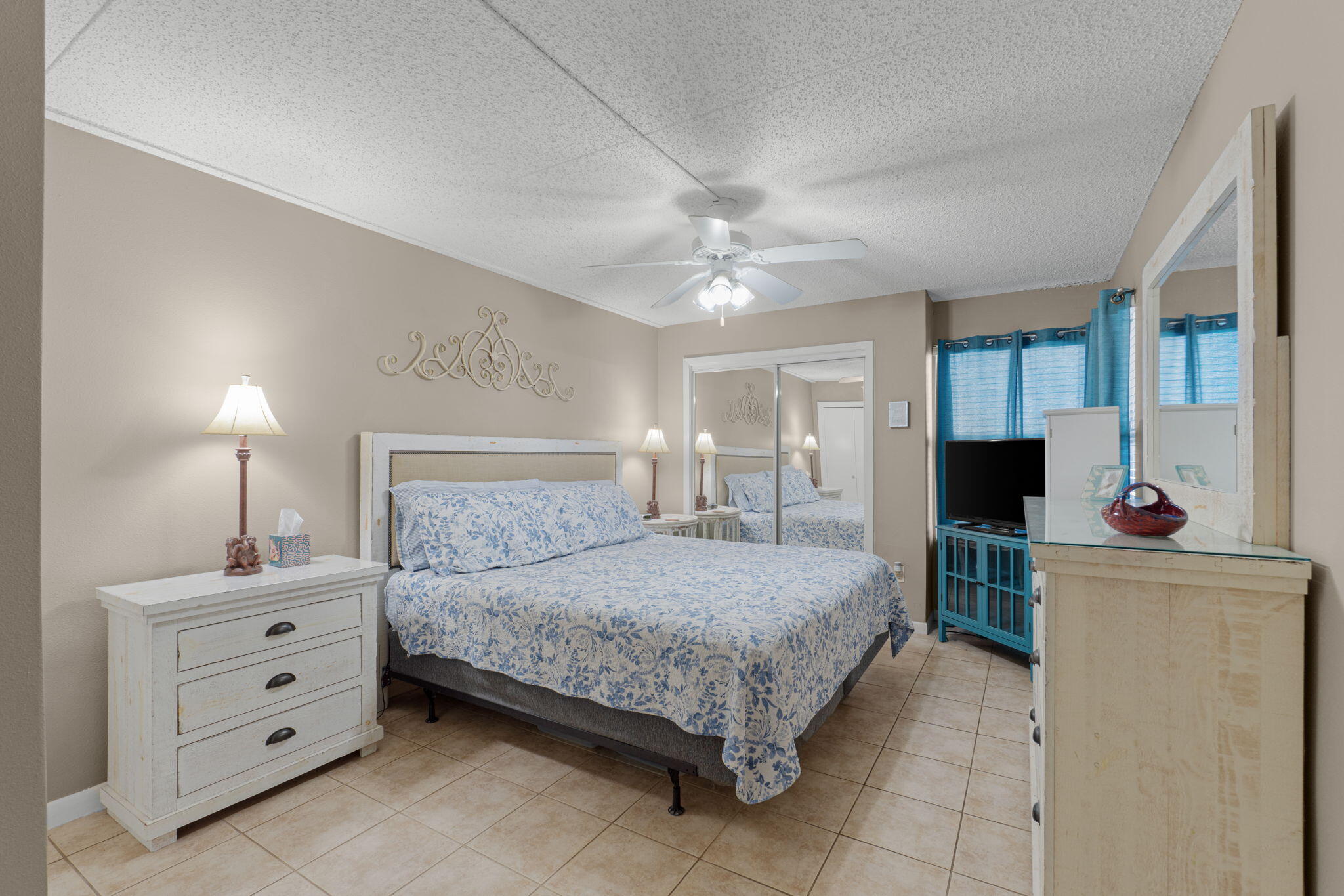ISLAND ECHO CONDO - Residential