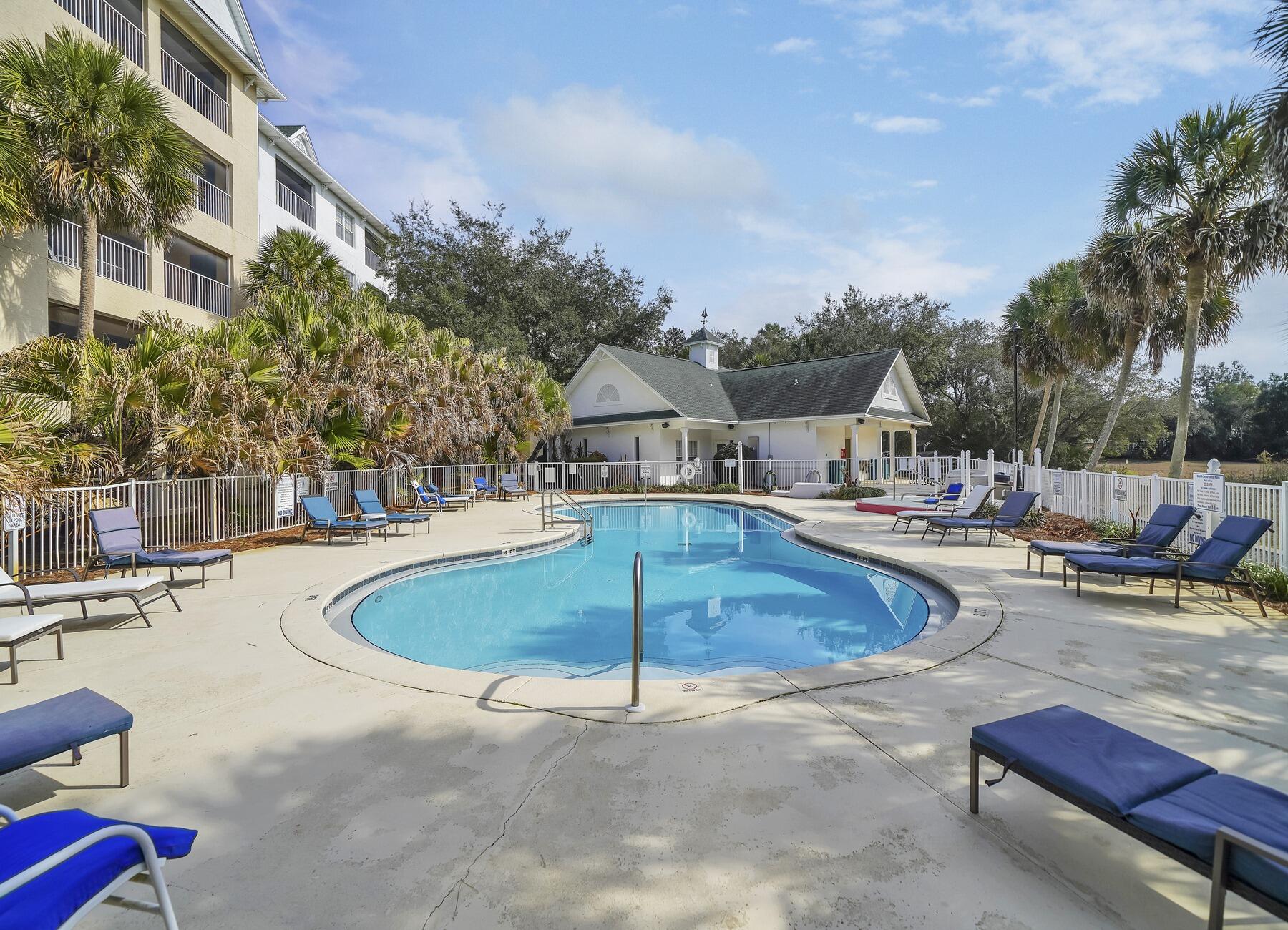 THE FLORIDA CLUB - Residential