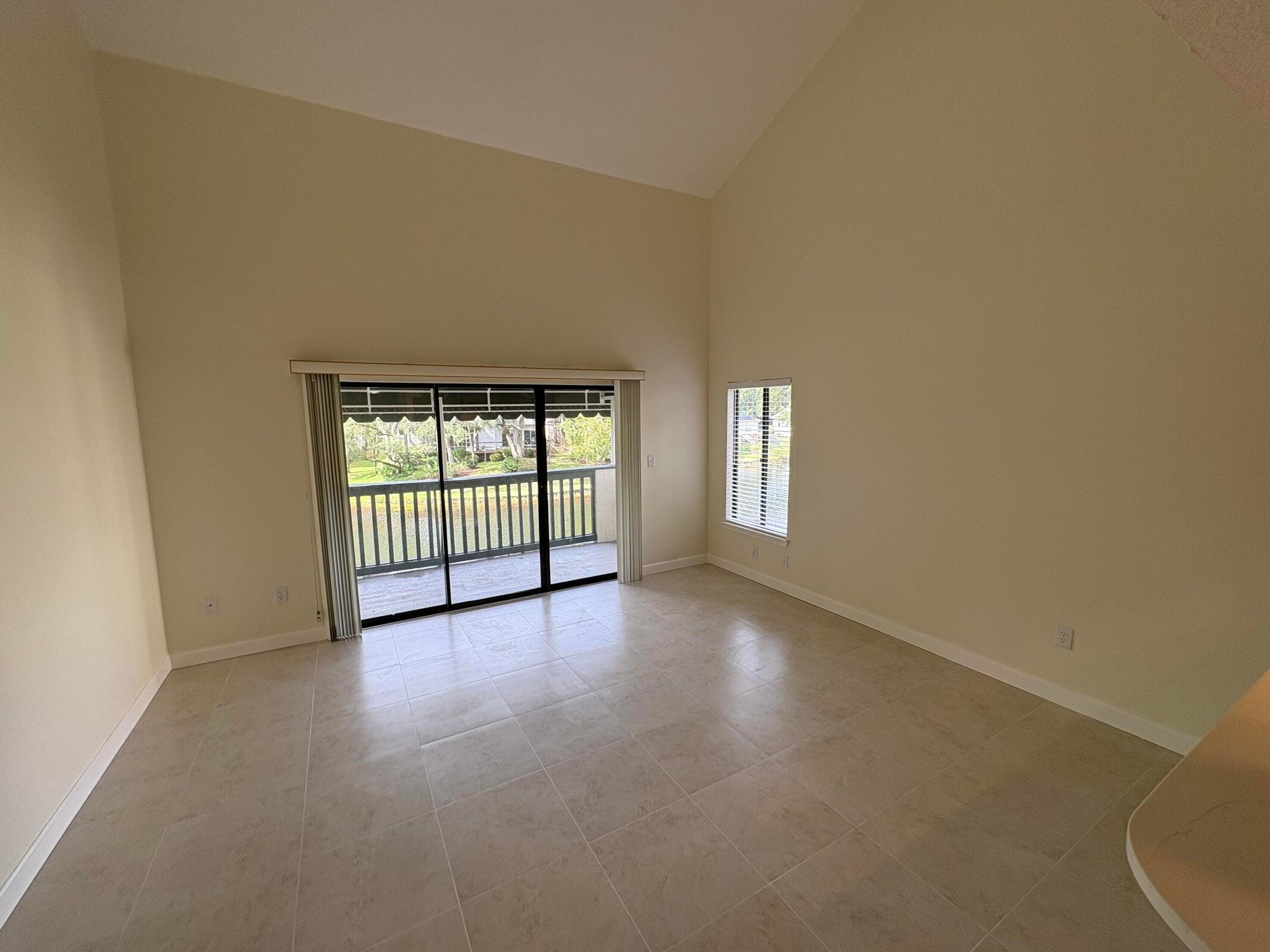 LAKESIDE CONDO AT BLUEWATER BAY - Residential Lease