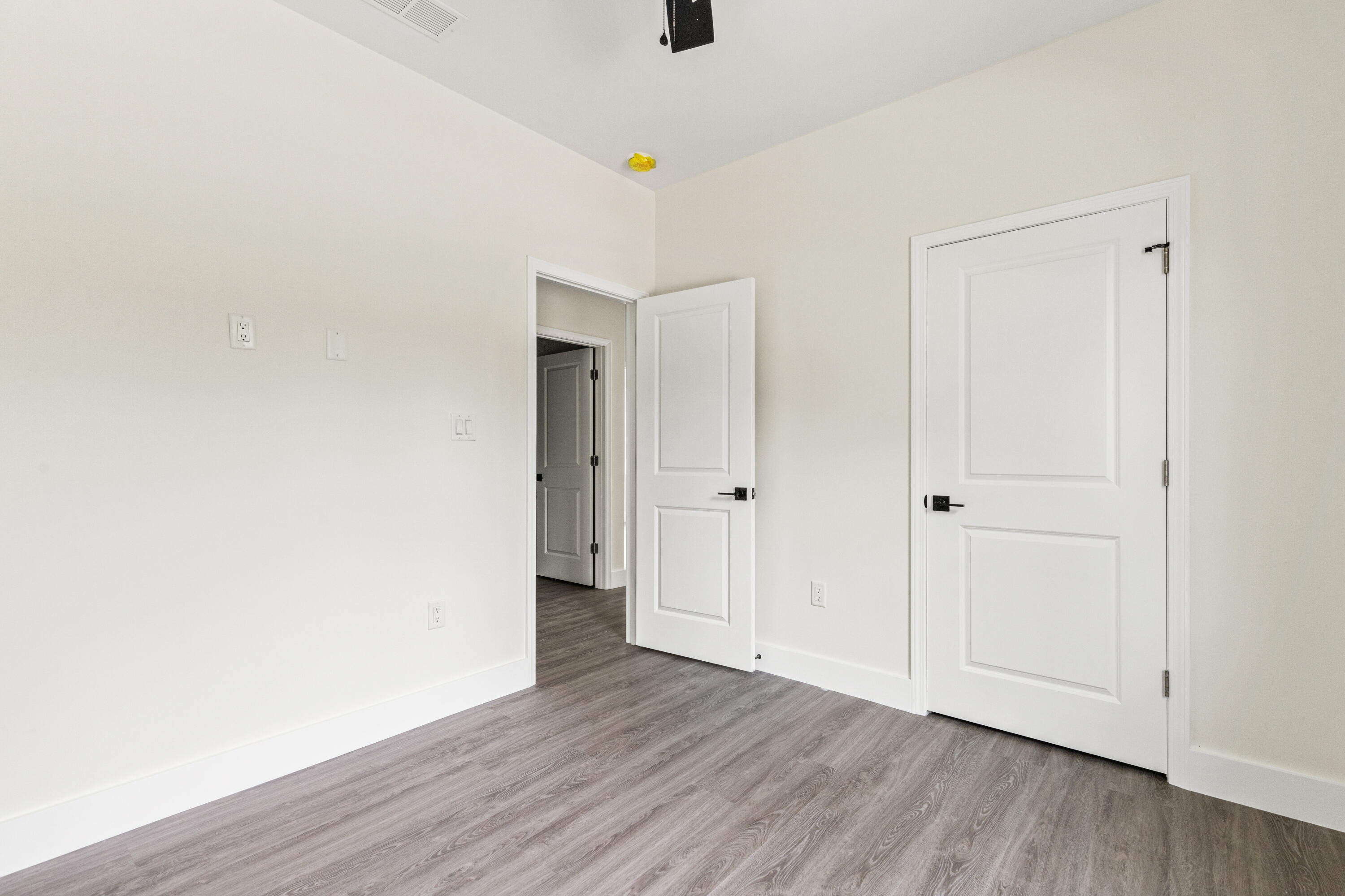 TOWN OF SANTA ROSA - Residential Lease