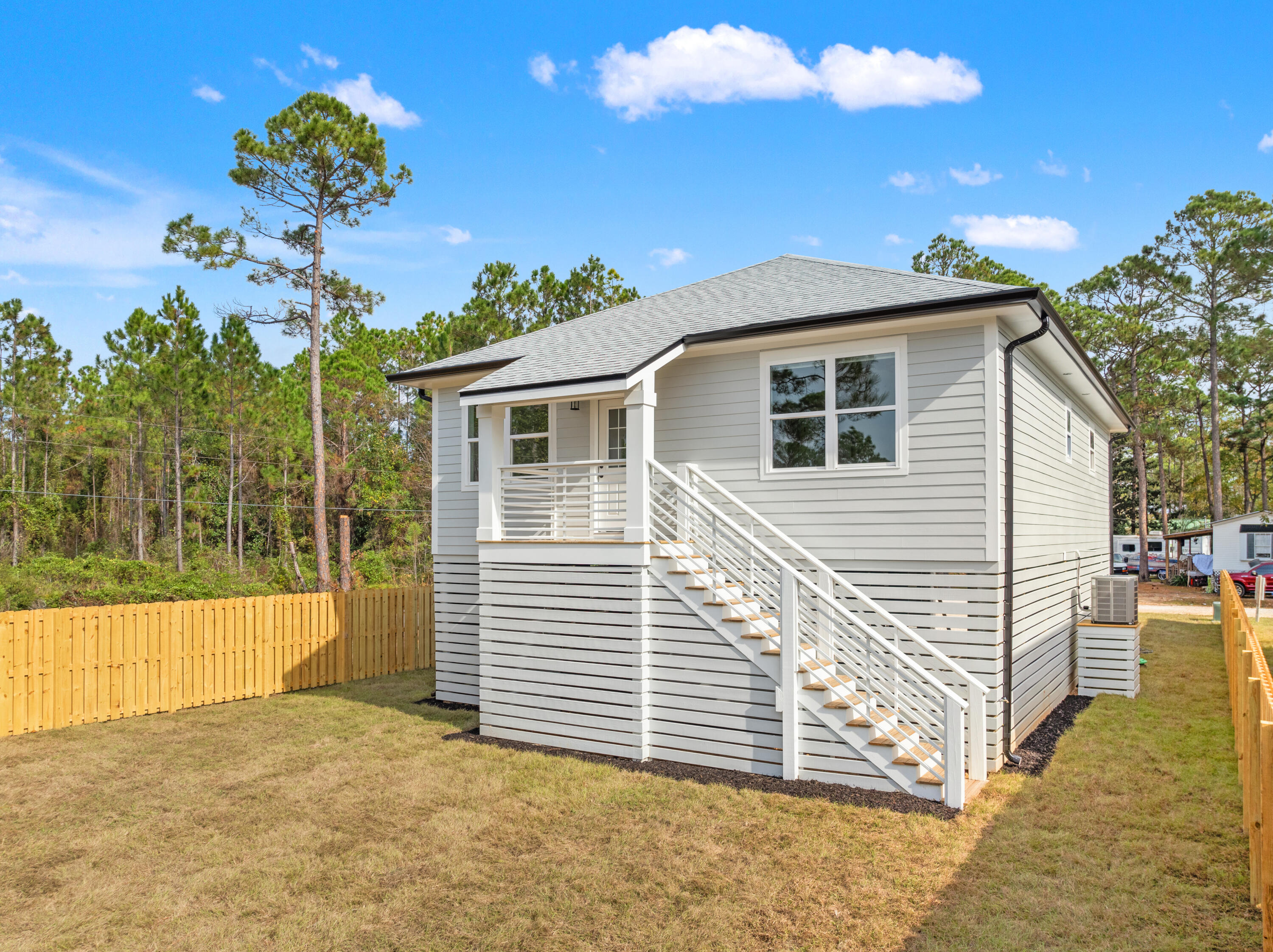 TOWN OF SANTA ROSA - Residential Lease