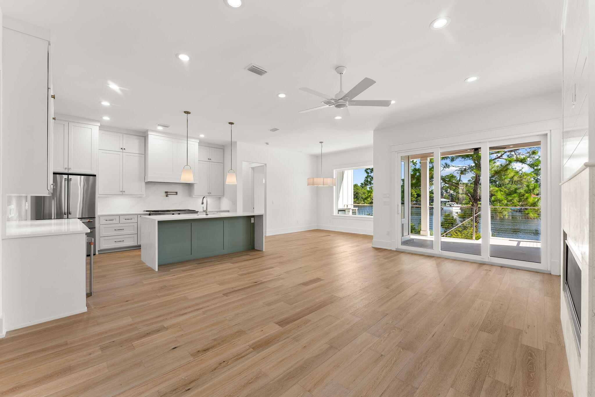 Grand Lagoon Pointe - Residential