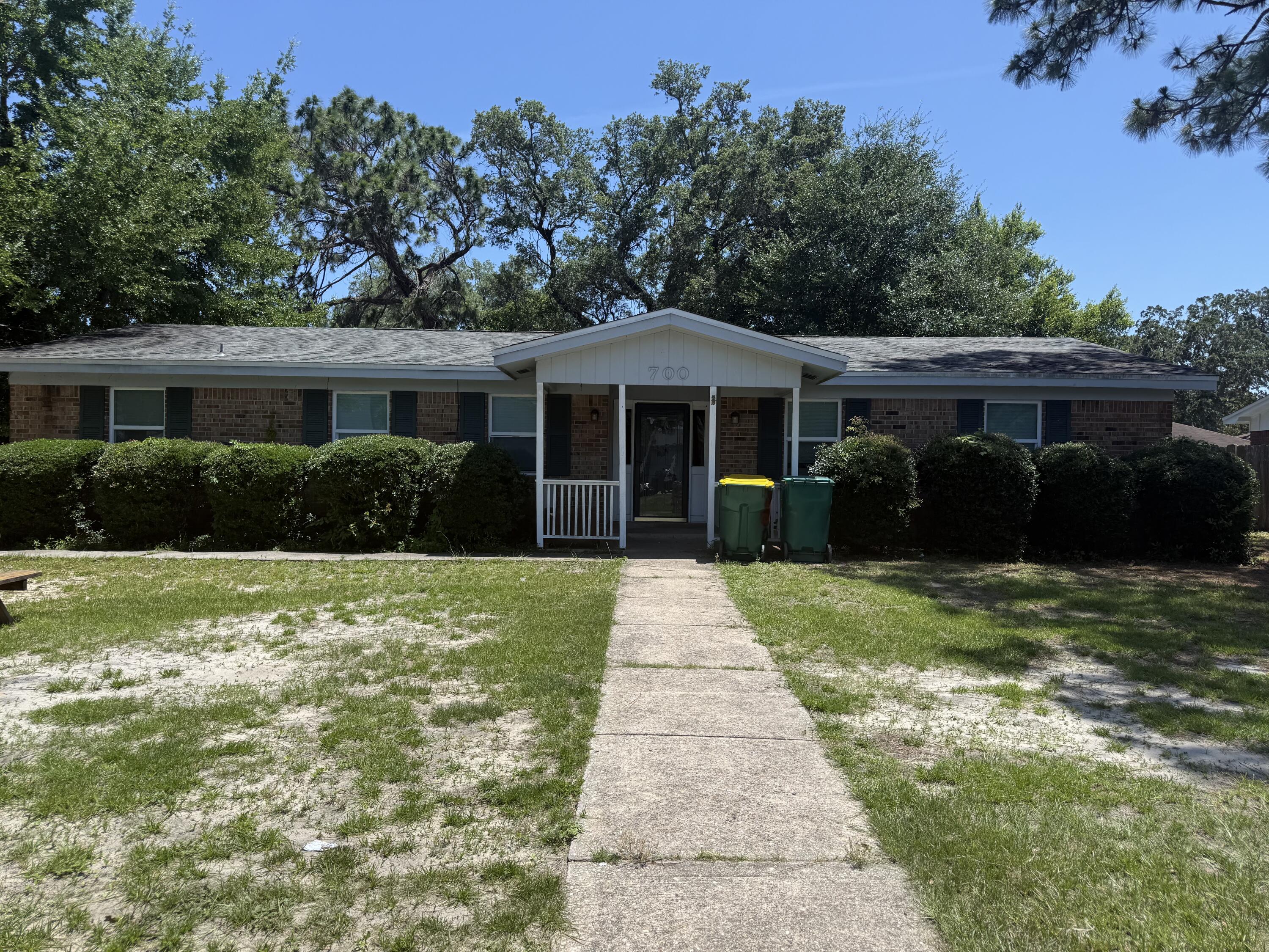 COLONY EST 3RD ADD LOT 11 BLK G - Residential Lease