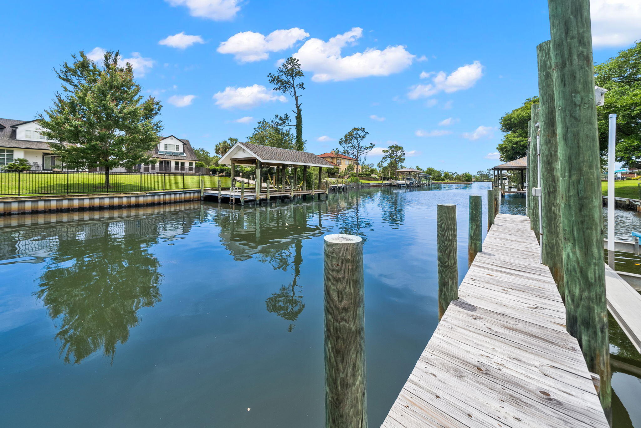 KINGS POINT - Residential