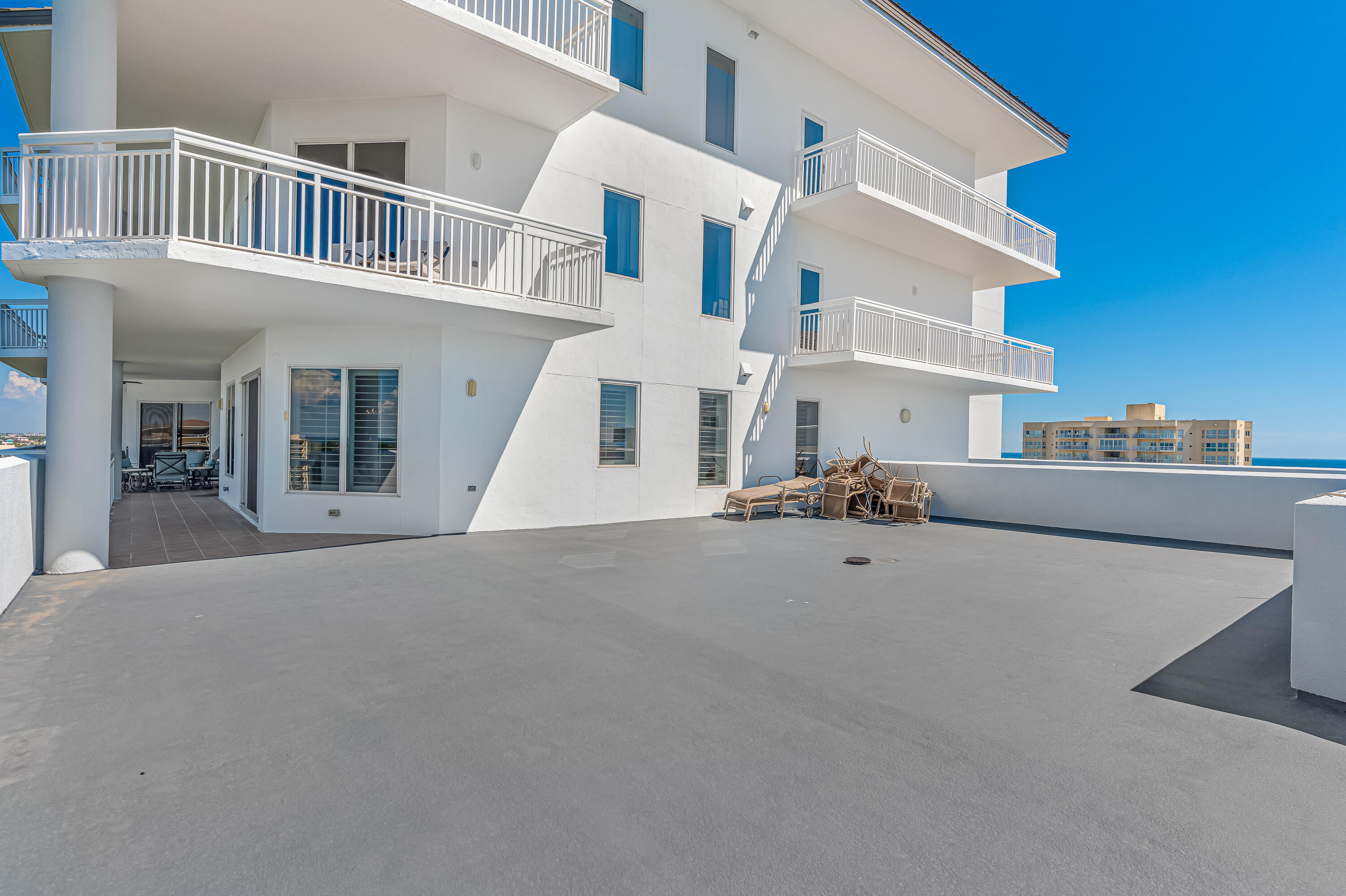 HARBOR LANDING - Residential