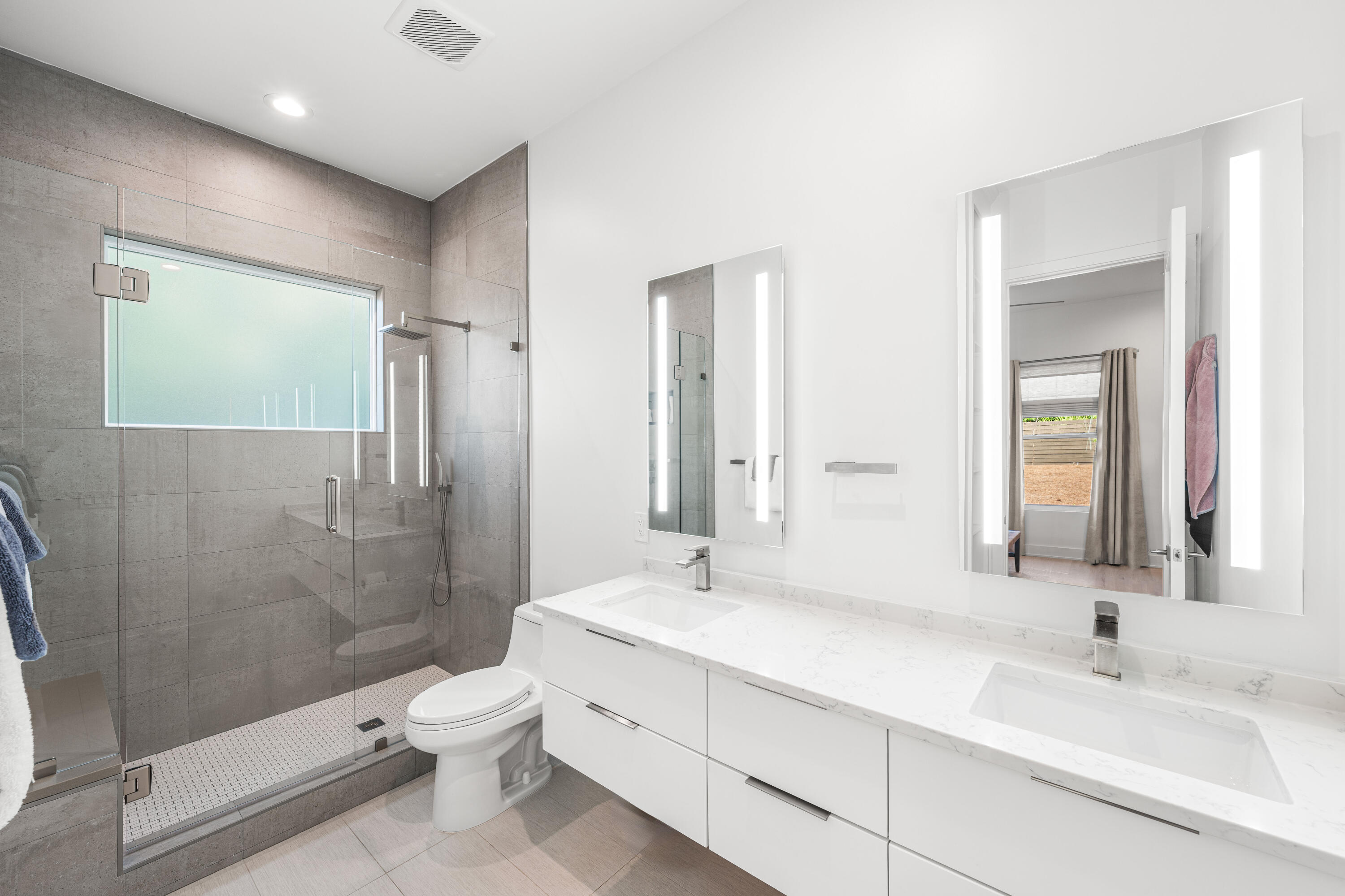 SEABREEZE EAST - Residential
