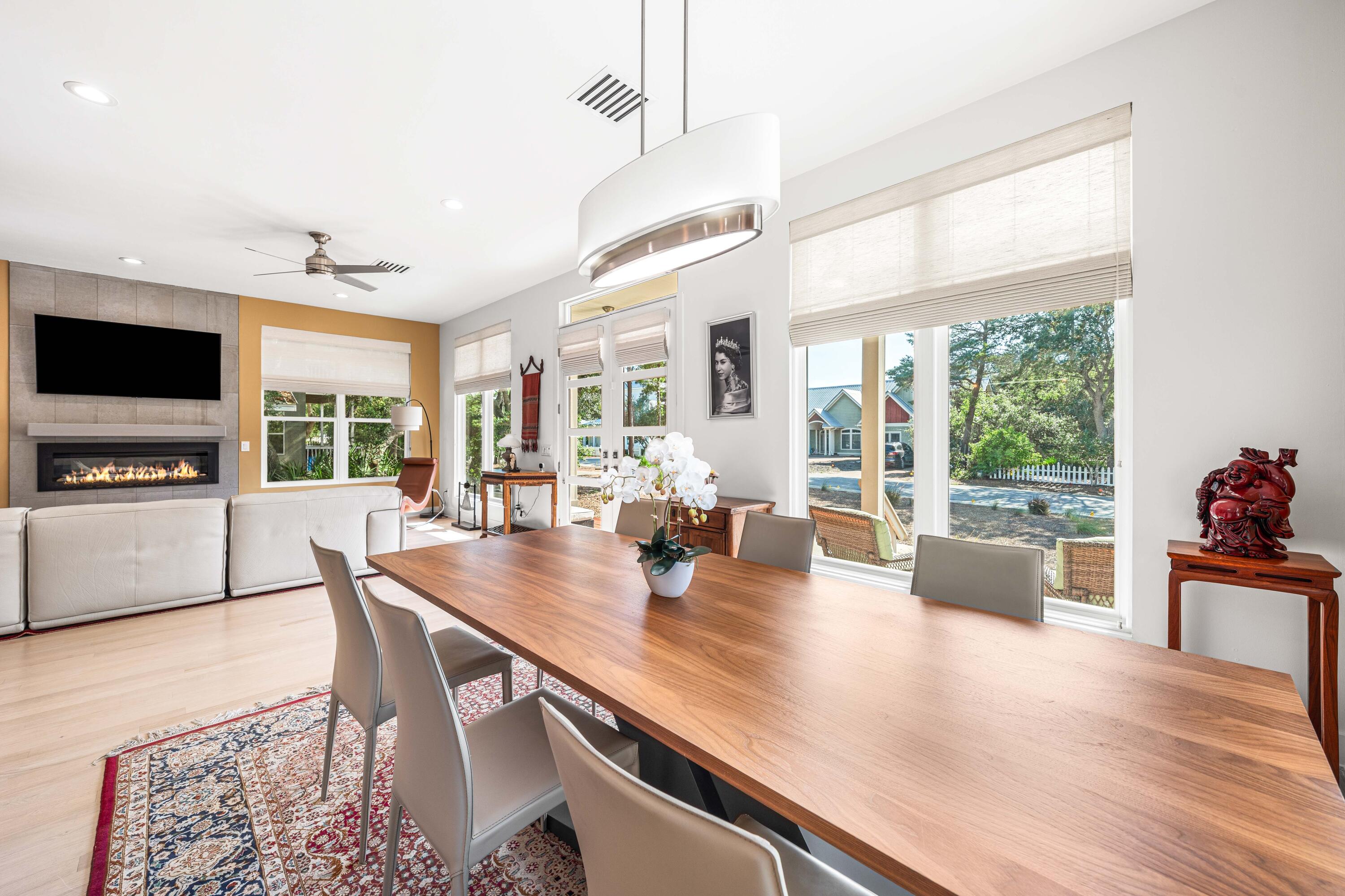 SEABREEZE EAST - Residential