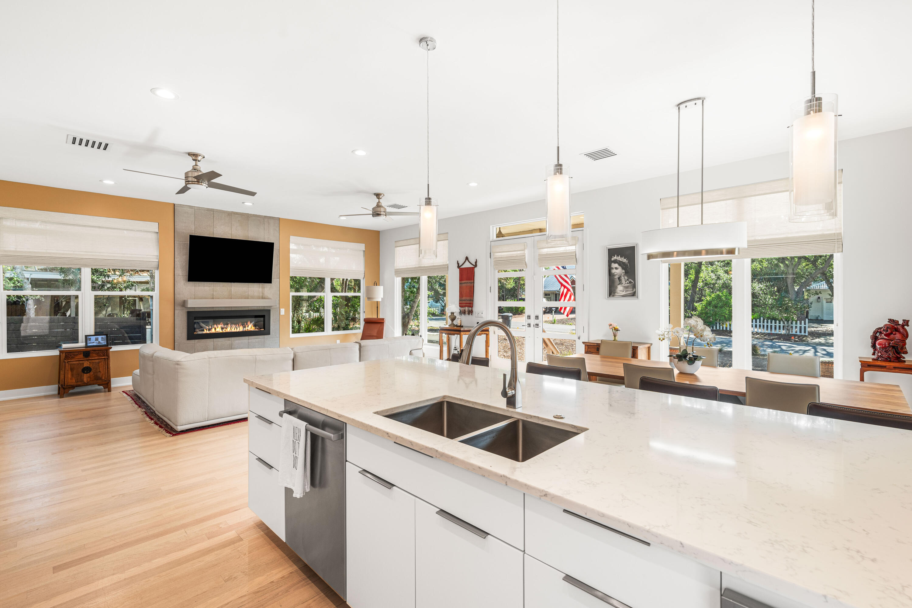 SEABREEZE EAST - Residential
