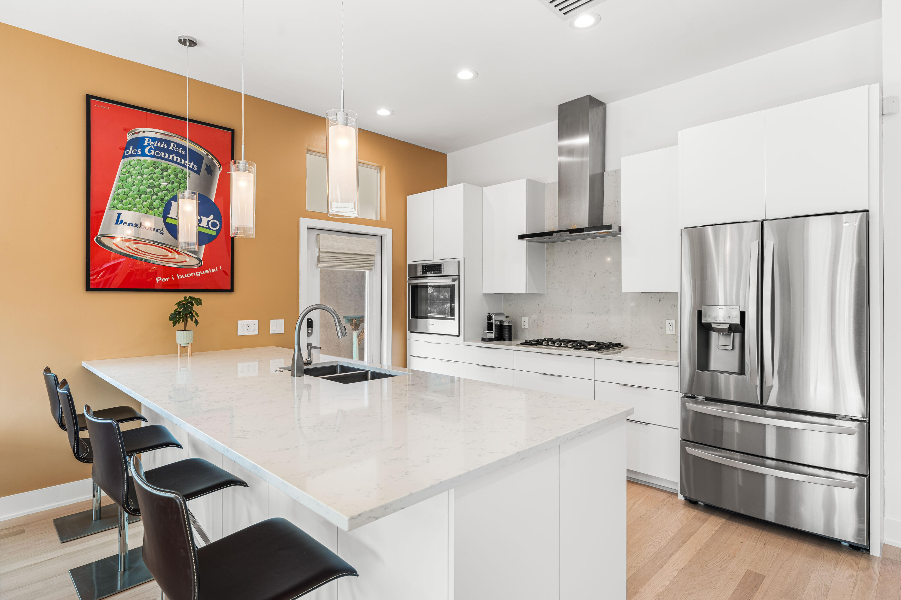 SEABREEZE EAST - Residential