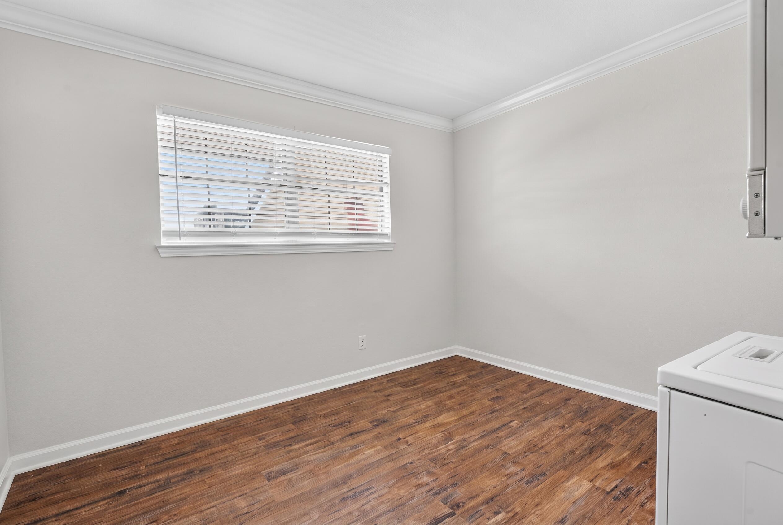 ISLAND WIND UNIT 304 - Residential