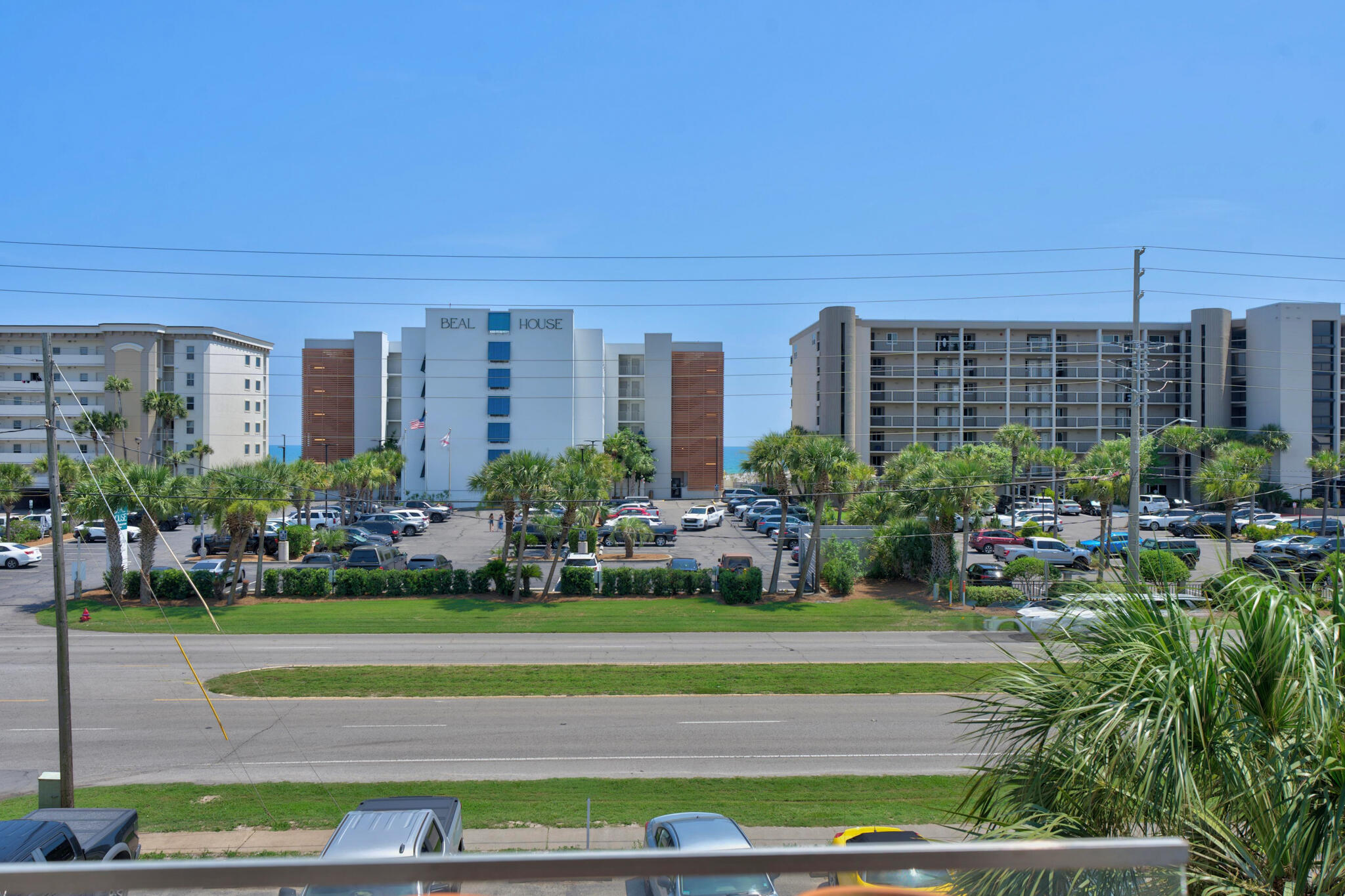 ISLAND WIND UNIT 304 - Residential