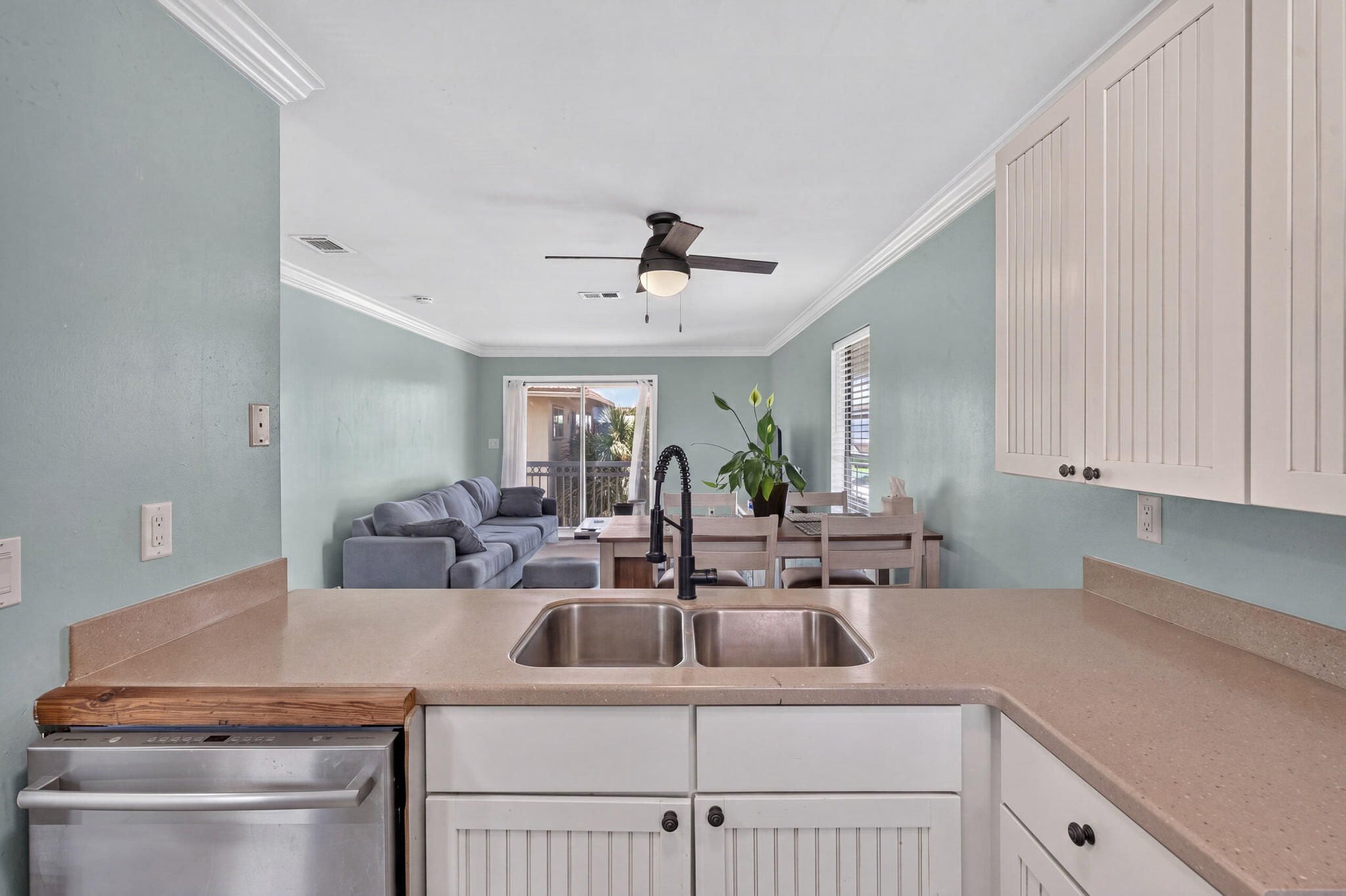 ISLAND WIND UNIT 304 - Residential