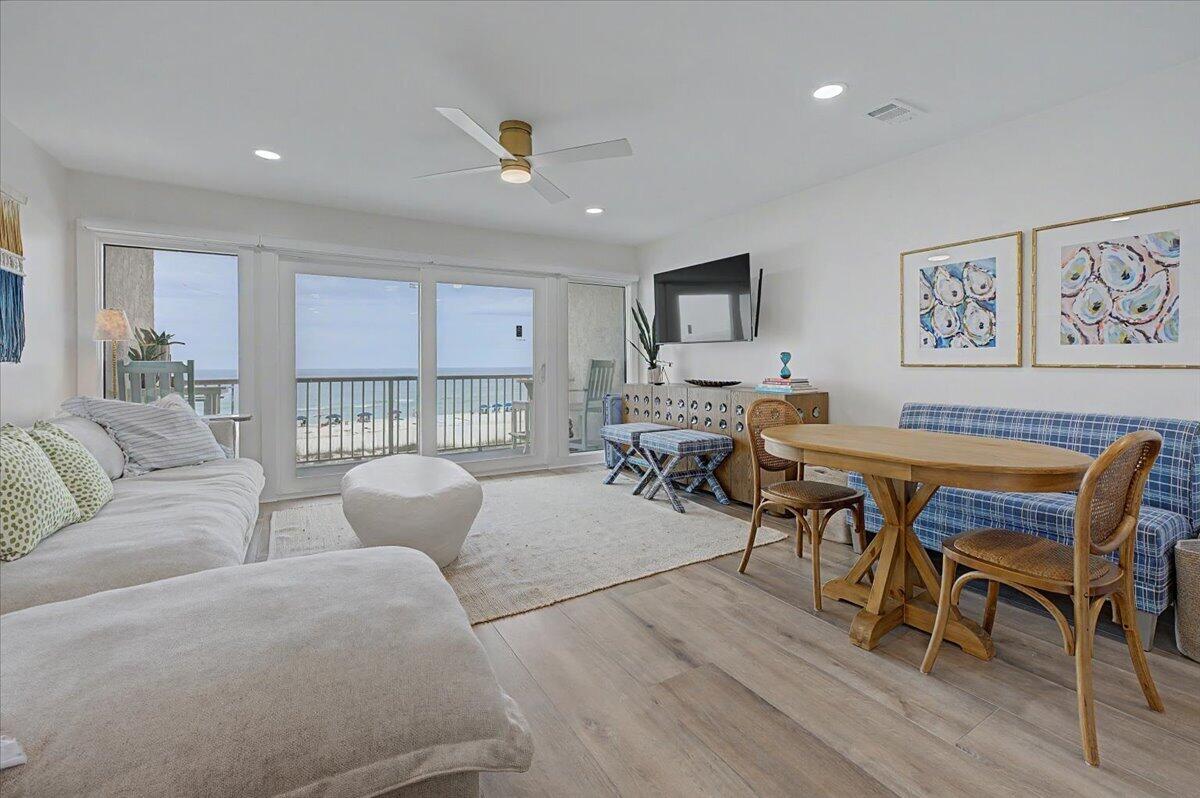 SEAFARER CONDO - Residential