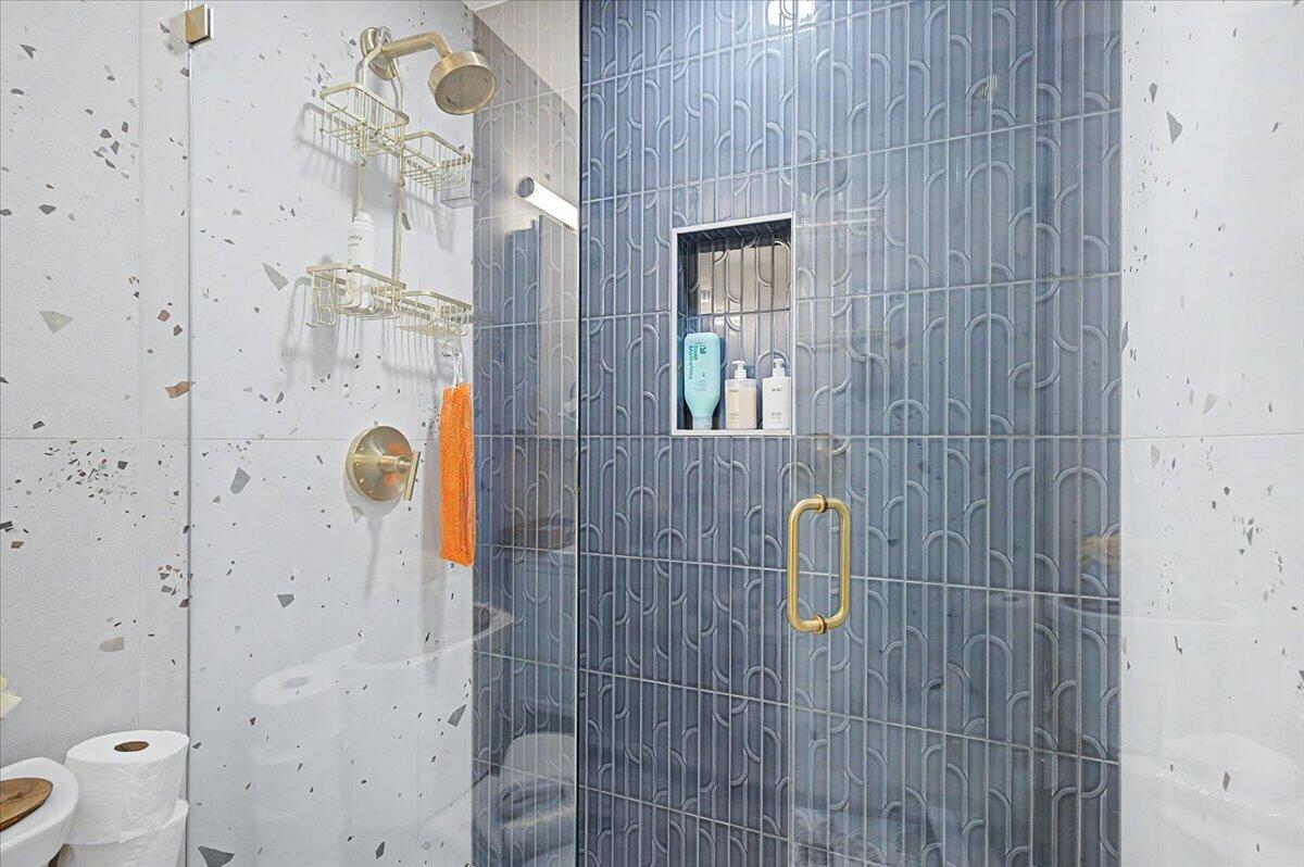 SEAFARER CONDO - Residential