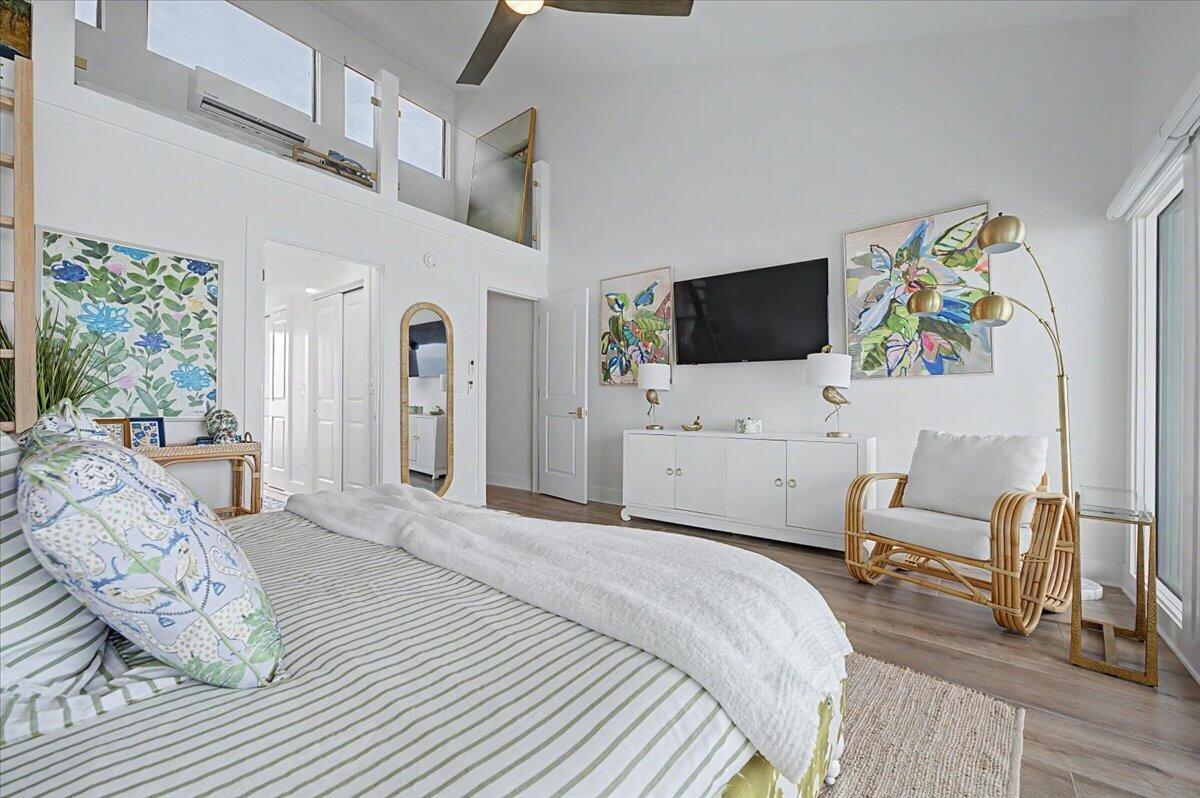 SEAFARER CONDO - Residential