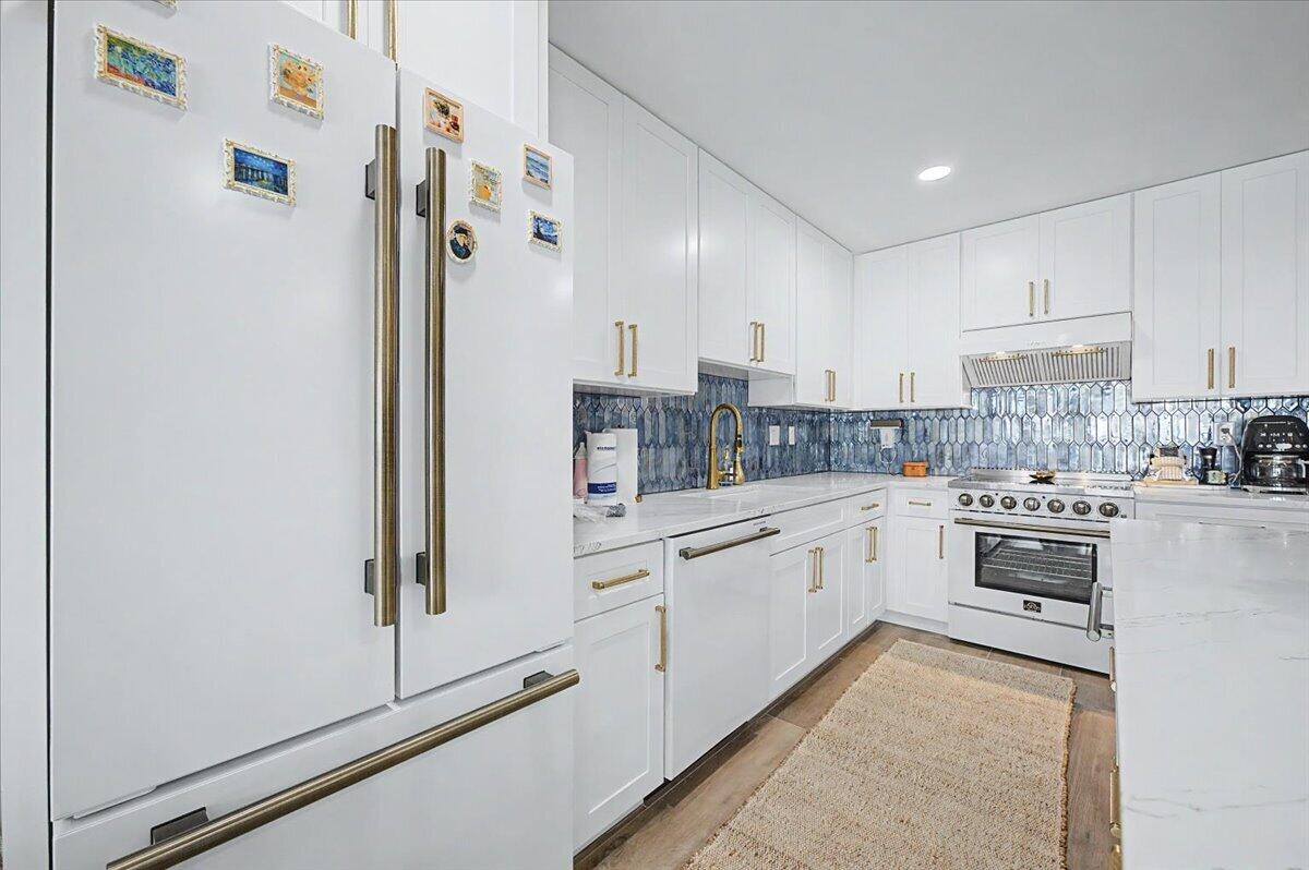 SEAFARER CONDO - Residential