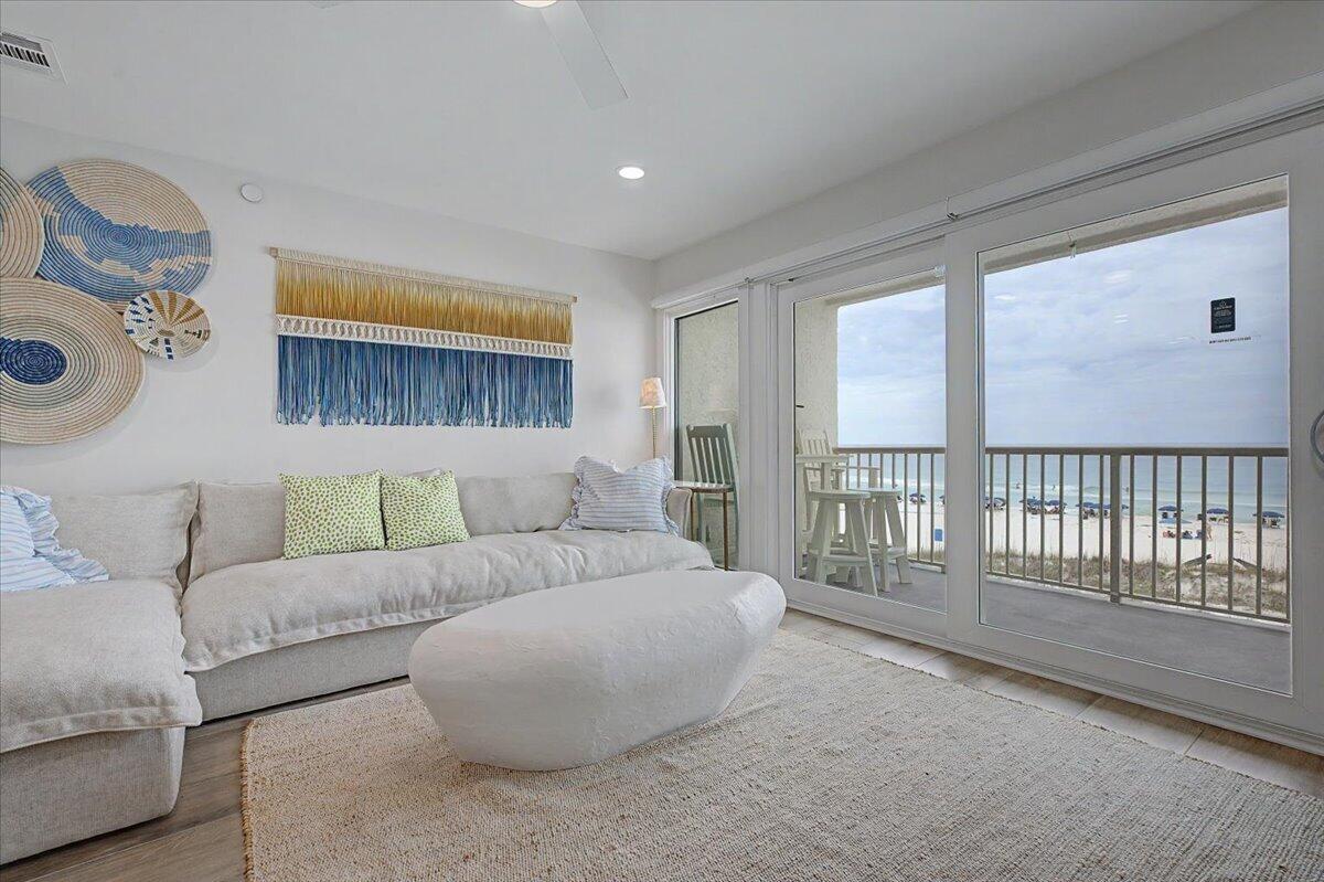 SEAFARER CONDO - Residential