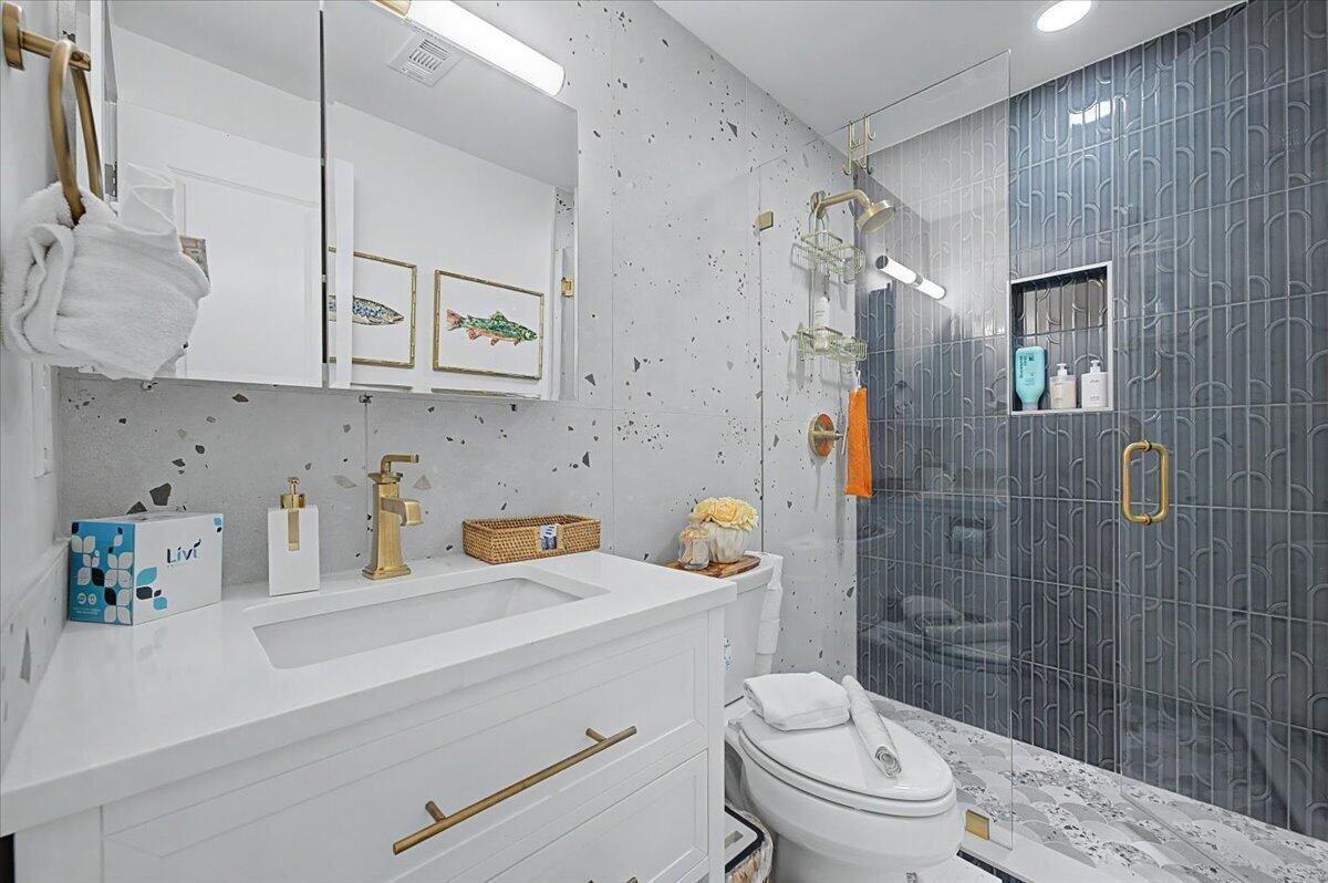 SEAFARER CONDO - Residential
