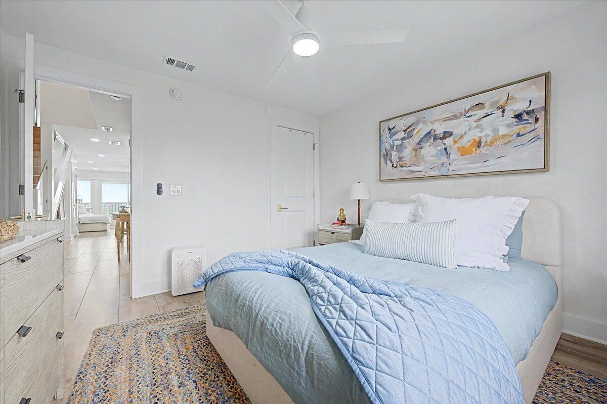 SEAFARER CONDO - Residential