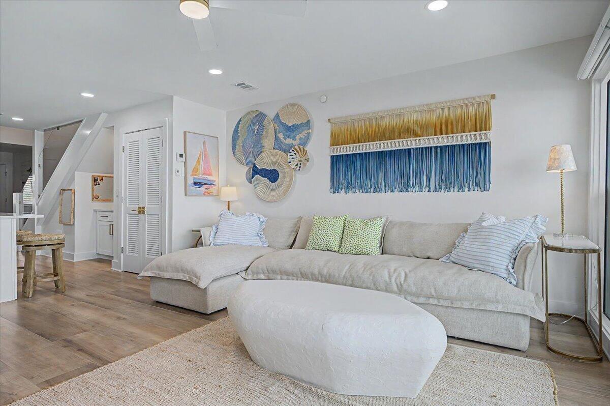 SEAFARER CONDO - Residential
