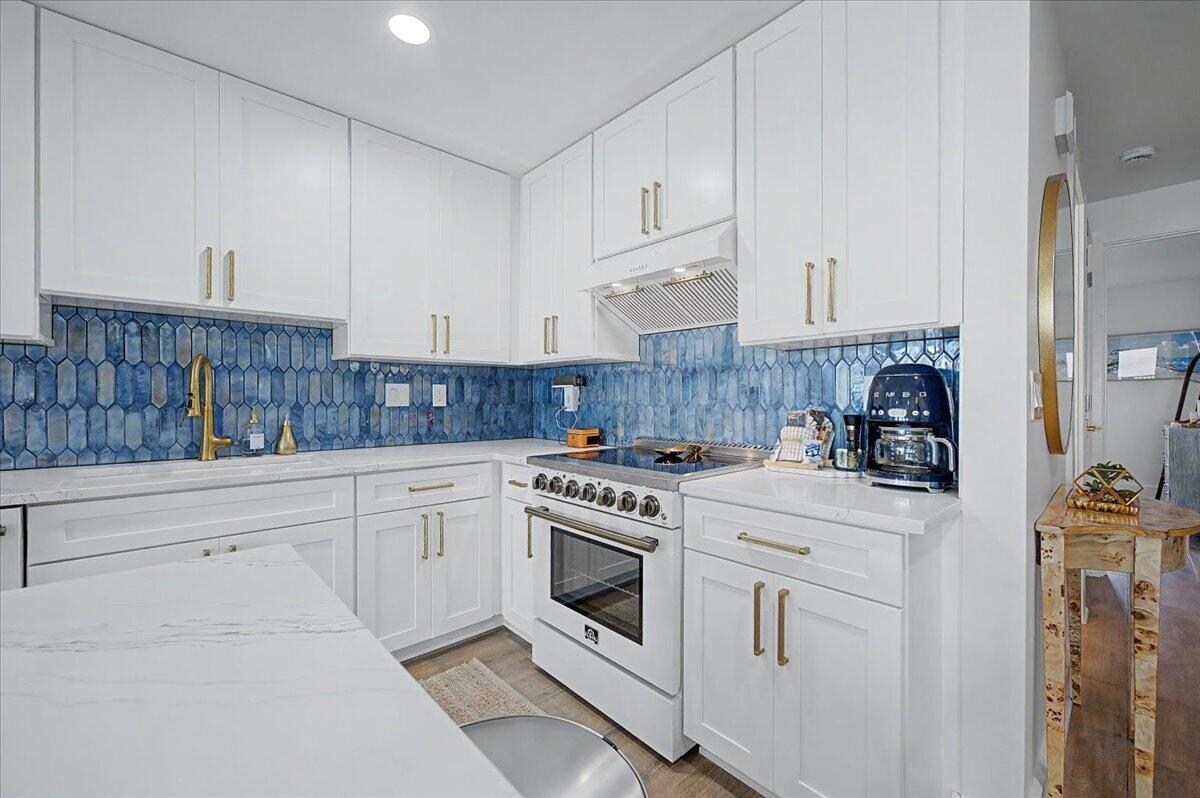 SEAFARER CONDO - Residential